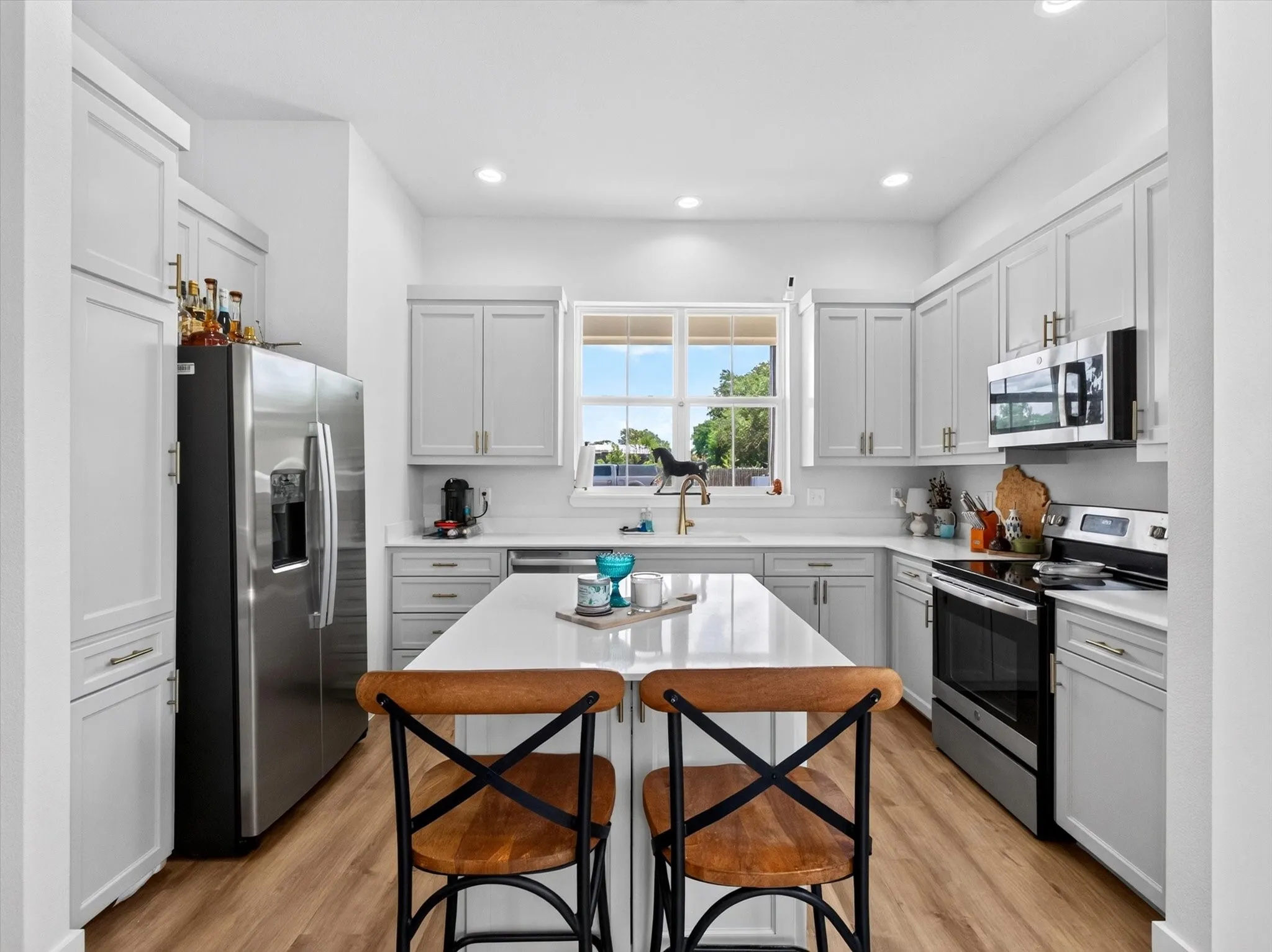 Single Family Residence For Sale in Denton County , 408 Demoye Street, Aubrey, Texas 76227, 3 Bedroom, 2 Bathroom, 2 Garage spaces, 1,203 Sqft, built in 2023, mls#21332149, Real Estate Agent in Aubrey, Homes For Sale in Denton county, Homes For Sale in Aubrey, Realtor in Aubrey Texas, Real Estate Brokerage Independent Realty Texas, Luminita Cordes Realtor