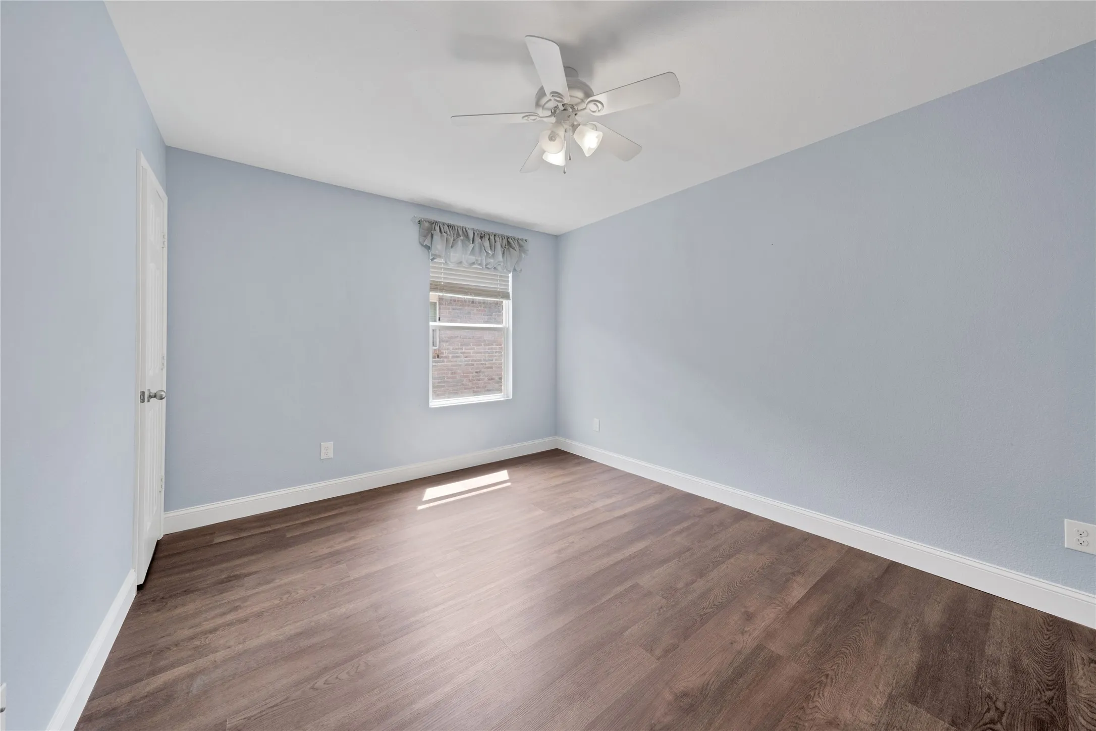 Single Family Residence For Sale in Rockwall County , 111 Tanglewood Drive, Fate, Texas 75189, 3 Bedroom, 2 Bathroom, 2 Garage spaces, 1,616 Sqft, built in 2014, mls#21329805, Real Estate Agent in Fate, Homes For Sale in Rockwall county, Homes For Sale in Fate, Realtor in Fate Texas, Real Estate Brokerage Independent Realty Texas, Luminita Cordes Realtor