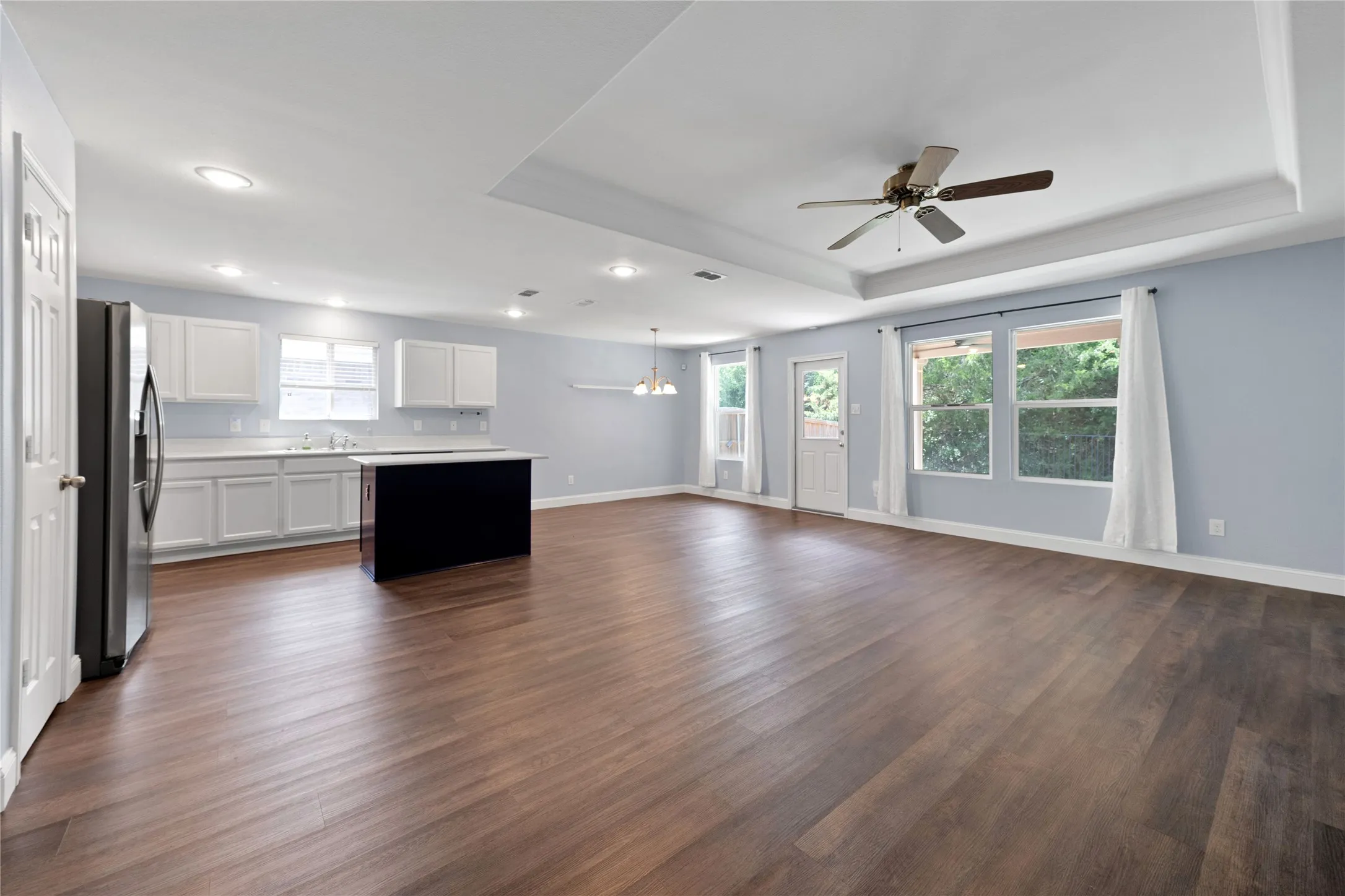 Single Family Residence For Sale in Rockwall County , 111 Tanglewood Drive, Fate, Texas 75189, 3 Bedroom, 2 Bathroom, 2 Garage spaces, 1,616 Sqft, built in 2014, mls#21329805, Real Estate Agent in Fate, Homes For Sale in Rockwall county, Homes For Sale in Fate, Realtor in Fate Texas, Real Estate Brokerage Independent Realty Texas, Luminita Cordes Realtor