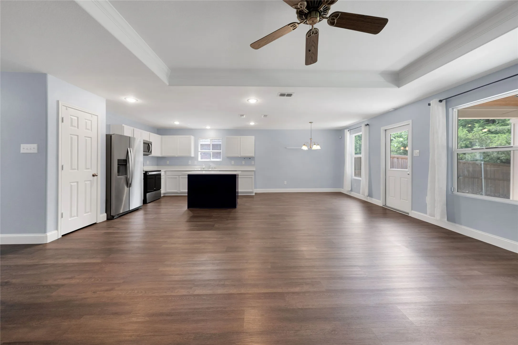 Single Family Residence For Sale in Rockwall County , 111 Tanglewood Drive, Fate, Texas 75189, 3 Bedroom, 2 Bathroom, 2 Garage spaces, 1,616 Sqft, built in 2014, mls#21329805, Real Estate Agent in Fate, Homes For Sale in Rockwall county, Homes For Sale in Fate, Realtor in Fate Texas, Real Estate Brokerage Independent Realty Texas, Luminita Cordes Realtor