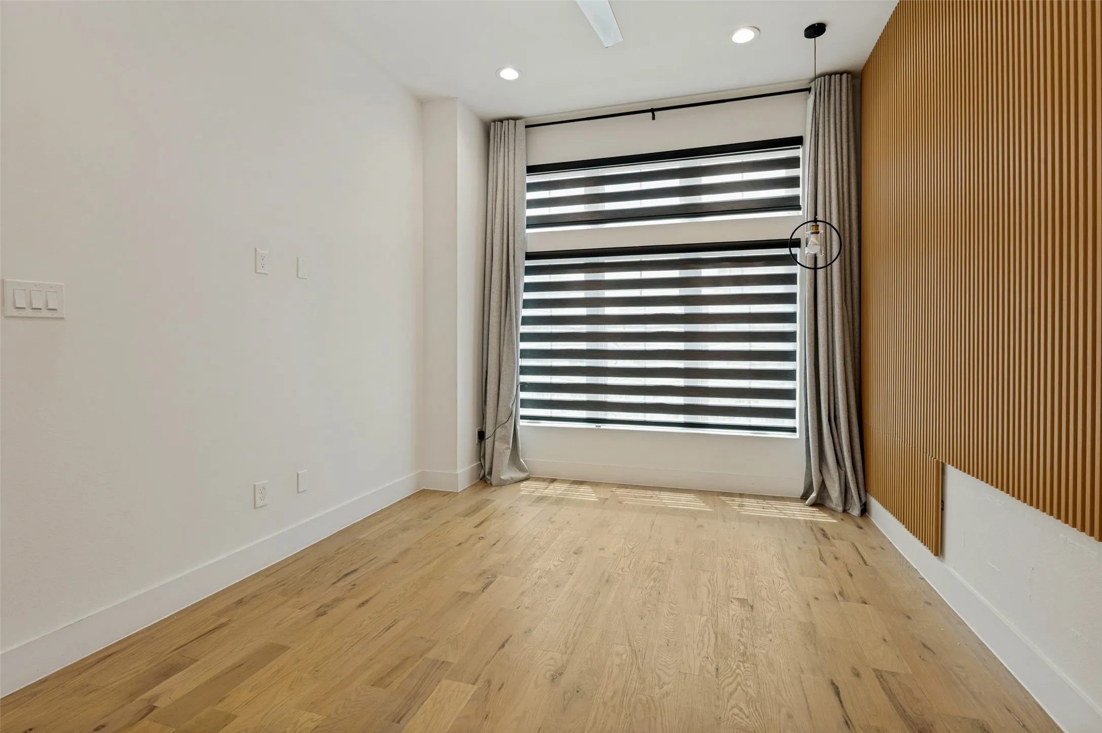 Condominium For Rent in Dallas County , 1910 Caddo Street B105, Dallas, Texas 75204, 2 Bedroom, 3 Bathroom, 2 Garage spaces, 1,500 Sqft, built in 2019, mls#21331296, Real Estate Agent in Dallas, Homes For Rent in Dallas county, Homes For Rent in Dallas, Realtor in Dallas Texas, Real Estate Brokerage Independent Realty Texas, Luminita Cordes Realtor