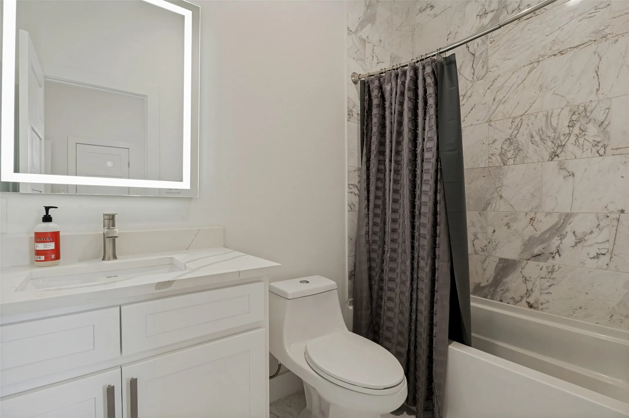 Condominium For Rent in Dallas County , 1910 Caddo Street B105, Dallas, Texas 75204, 2 Bedroom, 3 Bathroom, 2 Garage spaces, 1,500 Sqft, built in 2019, mls#21331296, Real Estate Agent in Dallas, Homes For Rent in Dallas county, Homes For Rent in Dallas, Realtor in Dallas Texas, Real Estate Brokerage Independent Realty Texas, Luminita Cordes Realtor