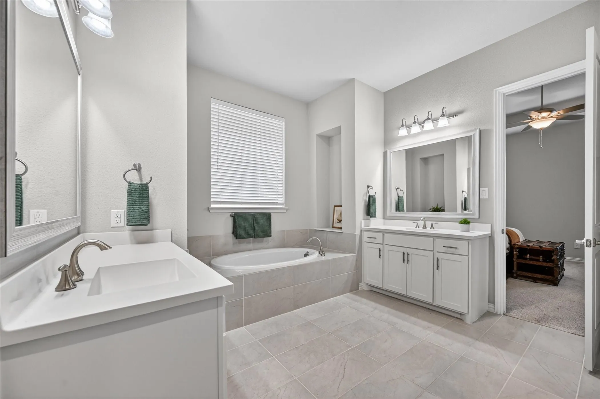 Single Family Residence For Sale in Collin County , 713 Rous Falls Drive, Mc Kinney, Texas 75071, 3 Bedroom, 3 Bathroom, 2 Garage spaces, 2,363 Sqft, built in 2019, mls#21332333, Real Estate Agent in Mc Kinney, Homes For Sale in Collin county, Homes For Sale in Mc Kinney, Realtor in Mc Kinney Texas, Real Estate Brokerage Independent Realty Texas, Luminita Cordes Realtor
