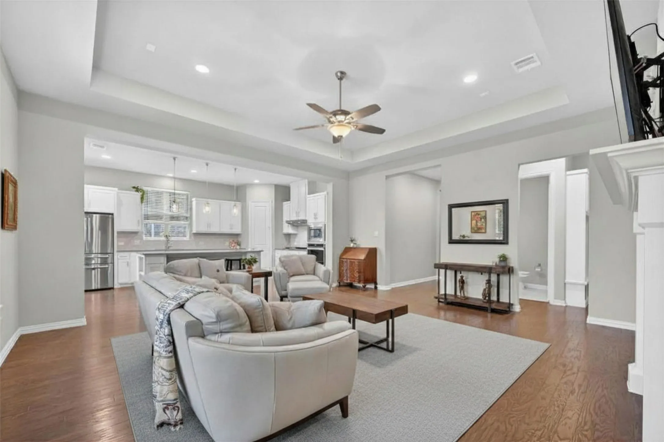 Single Family Residence For Sale in Collin County , 713 Rous Falls Drive, Mc Kinney, Texas 75071, 3 Bedroom, 3 Bathroom, 2 Garage spaces, 2,363 Sqft, built in 2019, mls#21332333, Real Estate Agent in Mc Kinney, Homes For Sale in Collin county, Homes For Sale in Mc Kinney, Realtor in Mc Kinney Texas, Real Estate Brokerage Independent Realty Texas, Luminita Cordes Realtor
