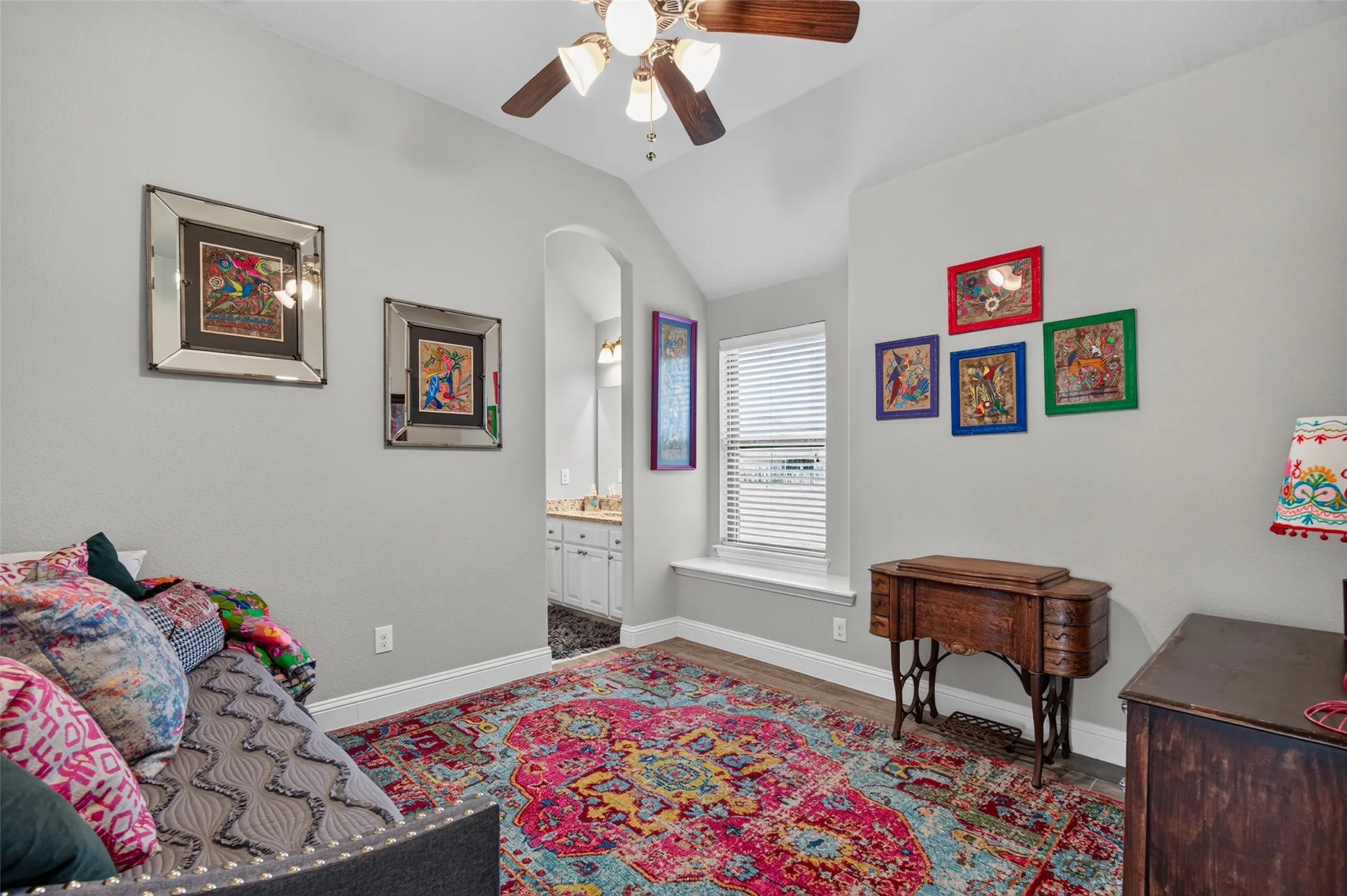 Single Family Residence For Sale in Rockwall County , 415 Silver Spur Trail, Rockwall, Texas 75032, 4 Bedroom, 4 Bathroom, 3 Garage spaces, 3,393 Sqft, built in 2018, mls#21332329, Real Estate Agent in Rockwall, Homes For Sale in Rockwall county, Homes For Sale in Rockwall, Realtor in Rockwall Texas, Real Estate Brokerage Independent Realty Texas, Luminita Cordes Realtor