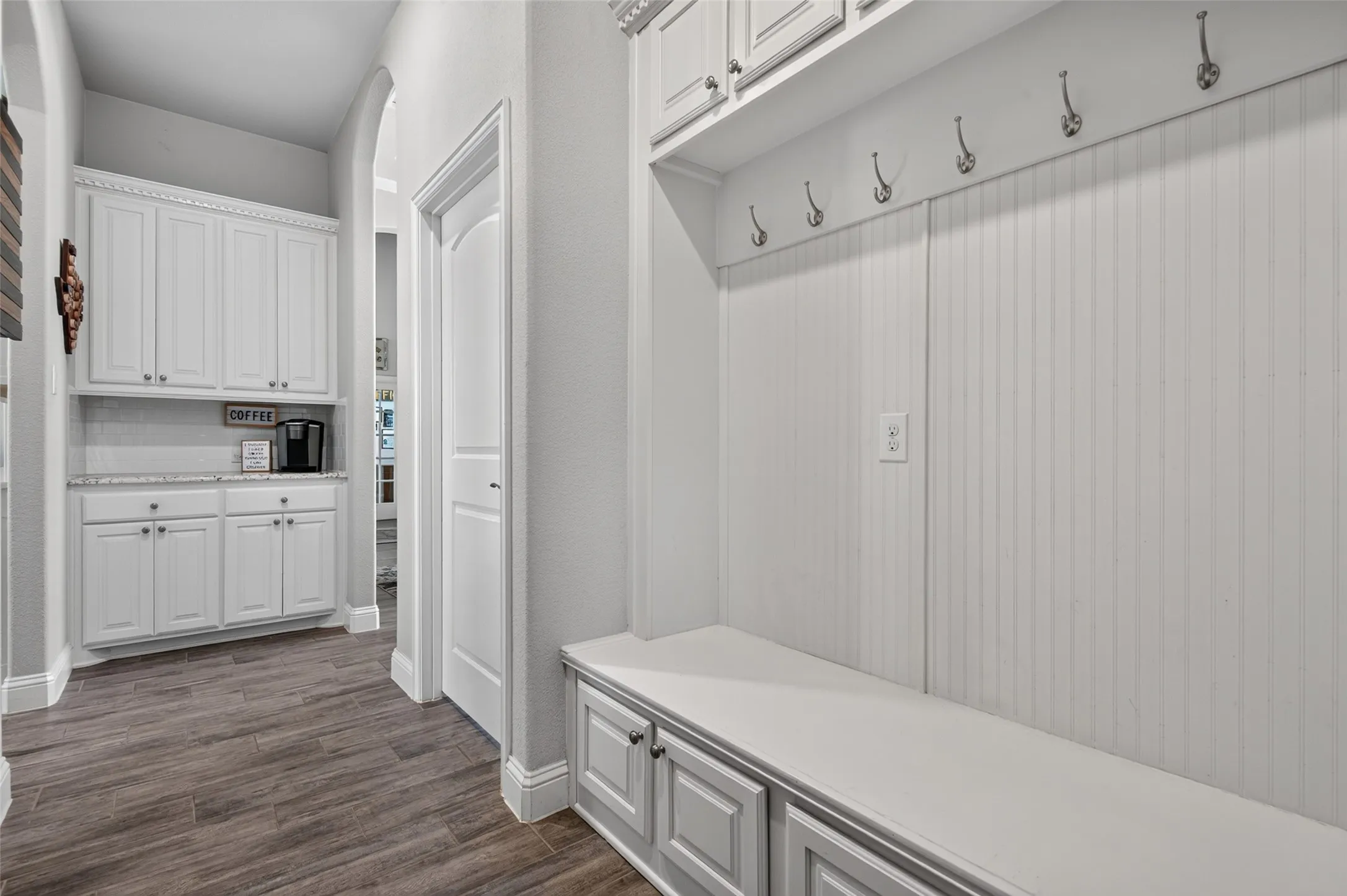 Single Family Residence For Sale in Rockwall County , 415 Silver Spur Trail, Rockwall, Texas 75032, 4 Bedroom, 4 Bathroom, 3 Garage spaces, 3,393 Sqft, built in 2018, mls#21332329, Real Estate Agent in Rockwall, Homes For Sale in Rockwall county, Homes For Sale in Rockwall, Realtor in Rockwall Texas, Real Estate Brokerage Independent Realty Texas, Luminita Cordes Realtor