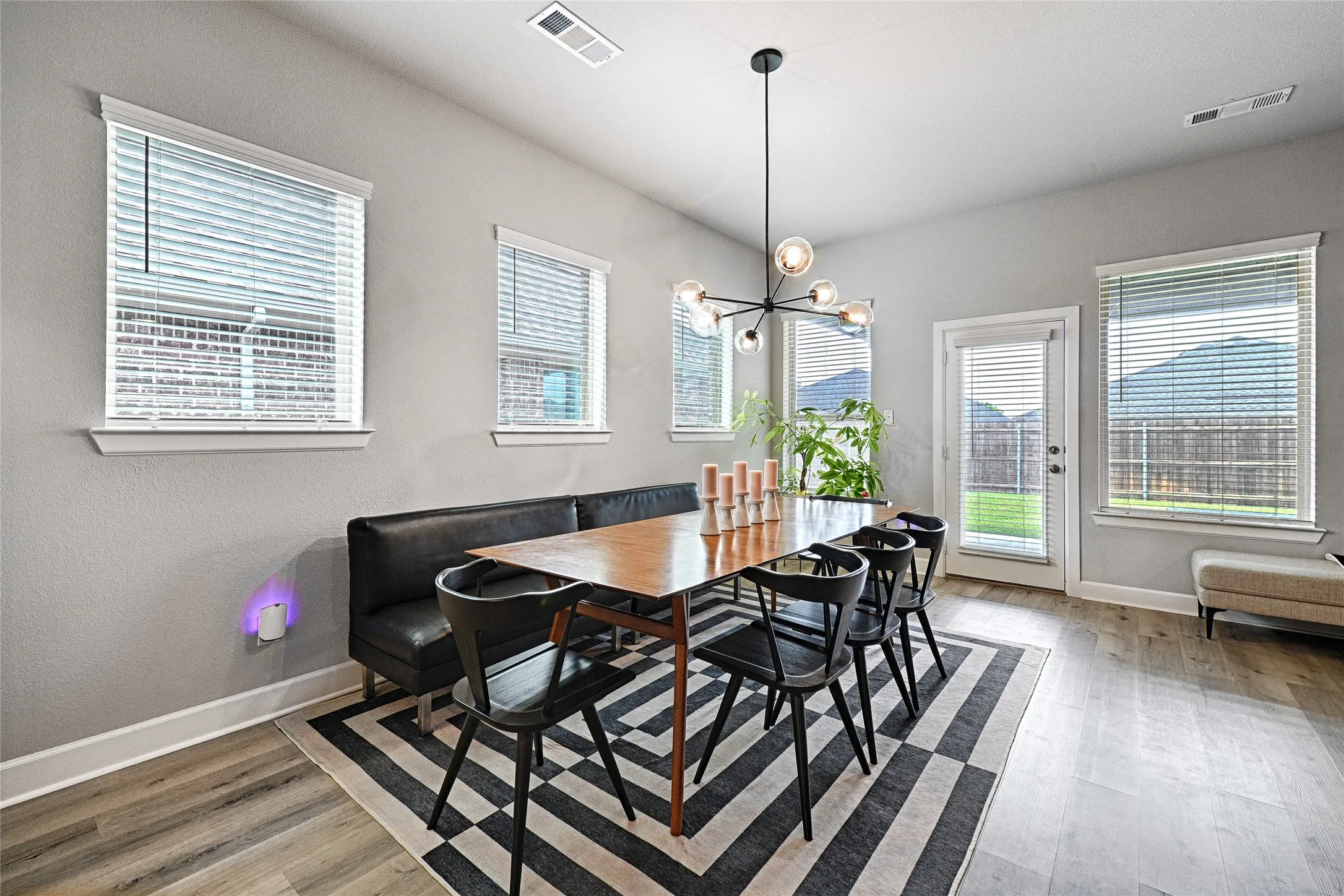 Single Family Residence For Sale in Kaufman County , 1809 Arbor Drive, Forney, Texas 75126, 3 Bedroom, 3 Bathroom, 2 Garage spaces, 2,296 Sqft, built in 2020, mls#21330987, Real Estate Agent in Forney, Homes For Sale in Kaufman county, Homes For Sale in Forney, Realtor in Forney Texas, Real Estate Brokerage Independent Realty Texas, Luminita Cordes Realtor