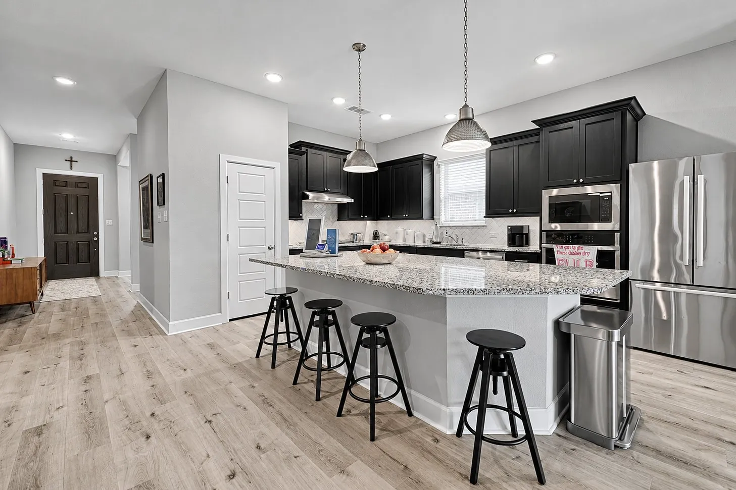Single Family Residence For Sale in Kaufman County , 1809 Arbor Drive, Forney, Texas 75126, 3 Bedroom, 3 Bathroom, 2 Garage spaces, 2,296 Sqft, built in 2020, mls#21330987, Real Estate Agent in Forney, Homes For Sale in Kaufman county, Homes For Sale in Forney, Realtor in Forney Texas, Real Estate Brokerage Independent Realty Texas, Luminita Cordes Realtor