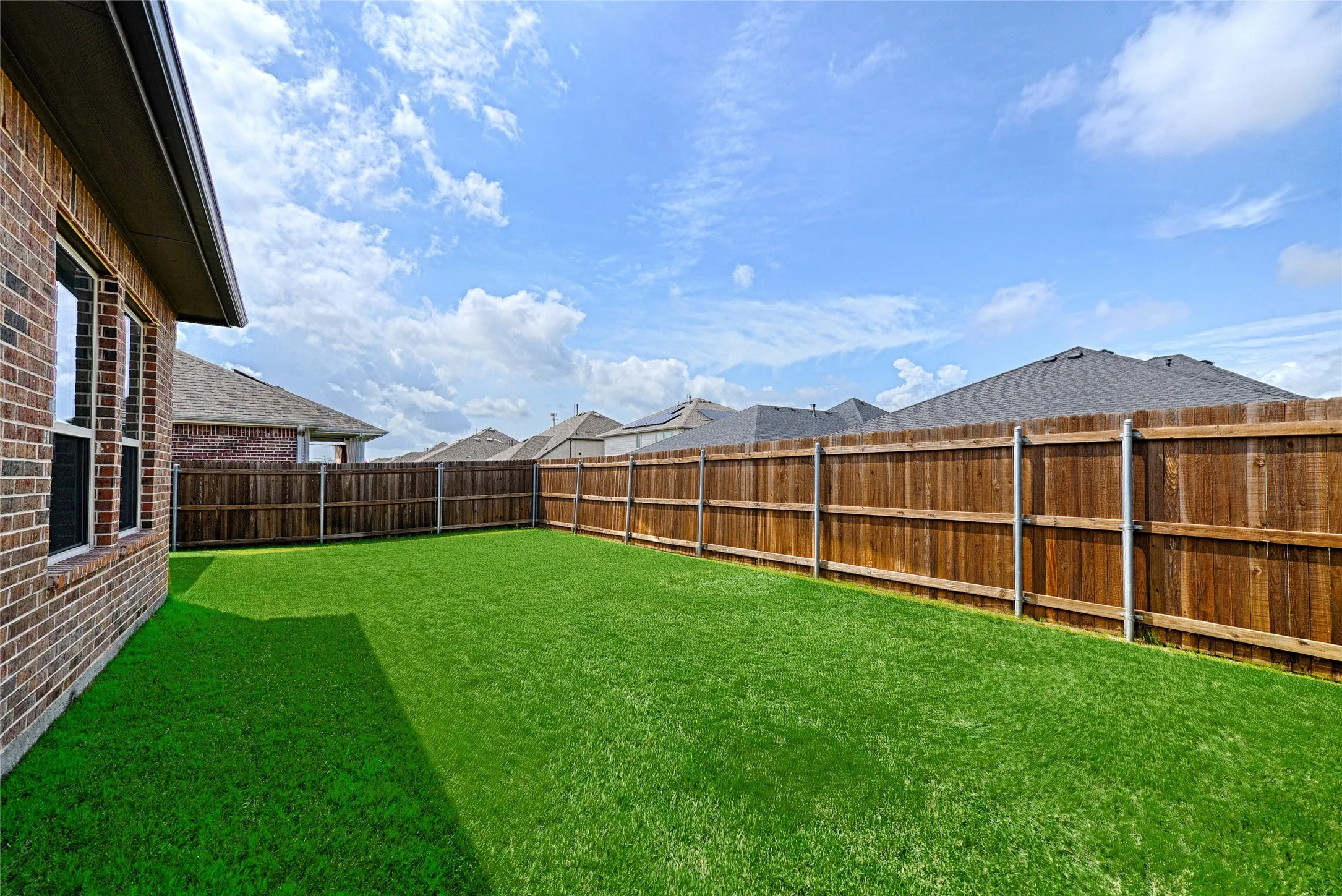 Single Family Residence For Sale in Kaufman County , 1809 Arbor Drive, Forney, Texas 75126, 3 Bedroom, 3 Bathroom, 2 Garage spaces, 2,296 Sqft, built in 2020, mls#21330987, Real Estate Agent in Forney, Homes For Sale in Kaufman county, Homes For Sale in Forney, Realtor in Forney Texas, Real Estate Brokerage Independent Realty Texas, Luminita Cordes Realtor