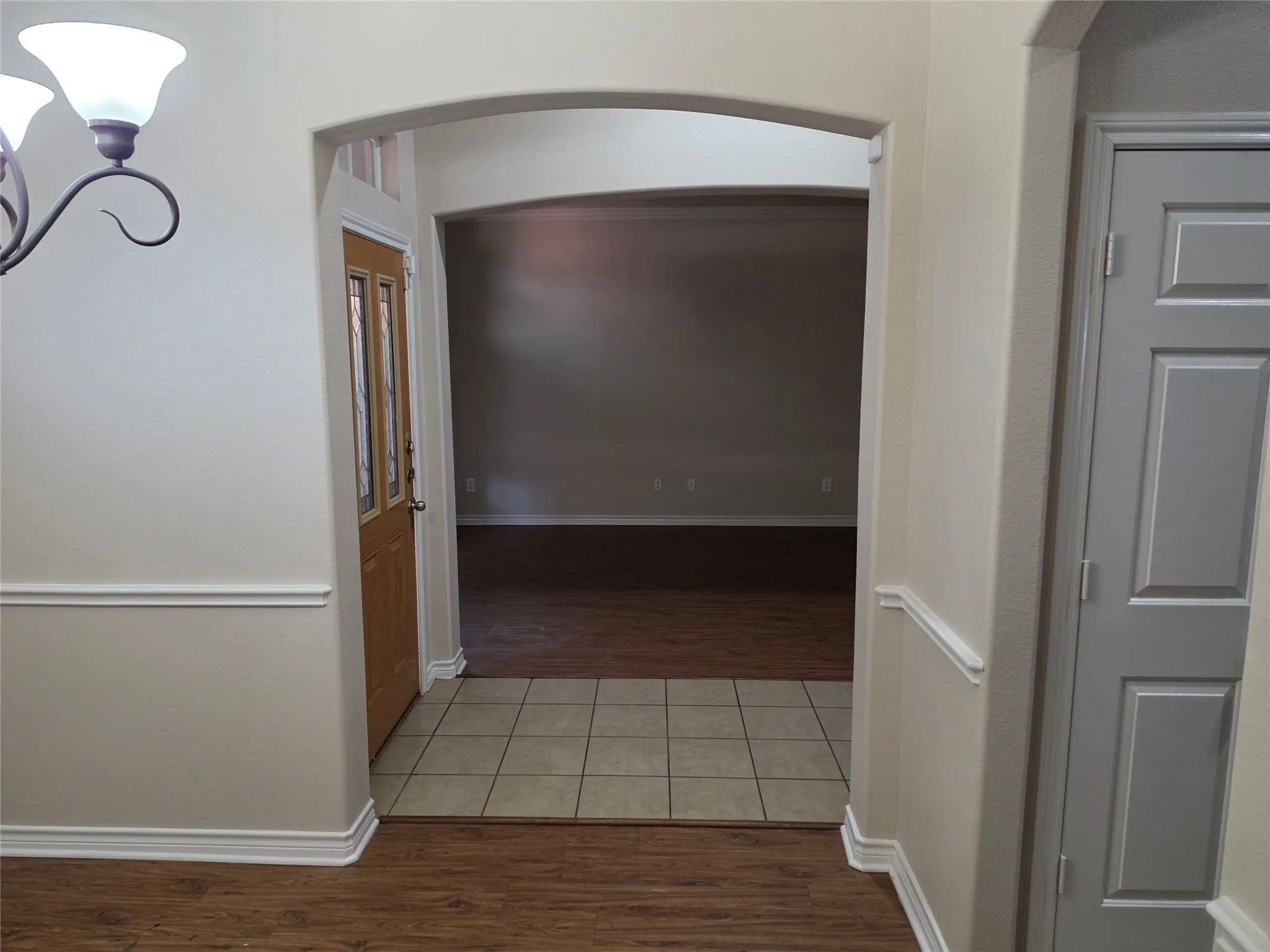 Single Family Residence For Sale in Dallas County , 1743 Summerwood Lane, Cedar Hill, Texas 75104, 4 Bedroom, 2 Bathroom, 2 Garage spaces, 2,463 Sqft, built in 2006, mls#21332702, Real Estate Agent in Cedar Hill, Homes For Sale in Dallas county, Homes For Sale in Cedar Hill, Realtor in Cedar Hill Texas, Real Estate Brokerage Independent Realty Texas, Luminita Cordes Realtor