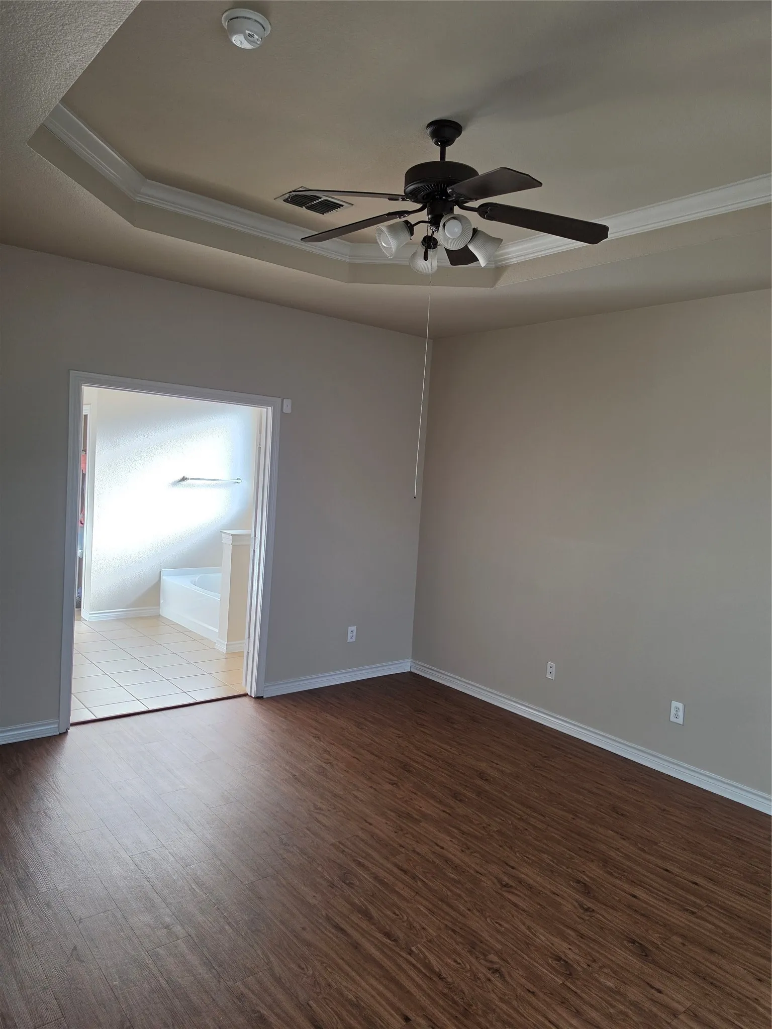 Single Family Residence For Sale in Dallas County , 1743 Summerwood Lane, Cedar Hill, Texas 75104, 4 Bedroom, 2 Bathroom, 2 Garage spaces, 2,463 Sqft, built in 2006, mls#21332702, Real Estate Agent in Cedar Hill, Homes For Sale in Dallas county, Homes For Sale in Cedar Hill, Realtor in Cedar Hill Texas, Real Estate Brokerage Independent Realty Texas, Luminita Cordes Realtor