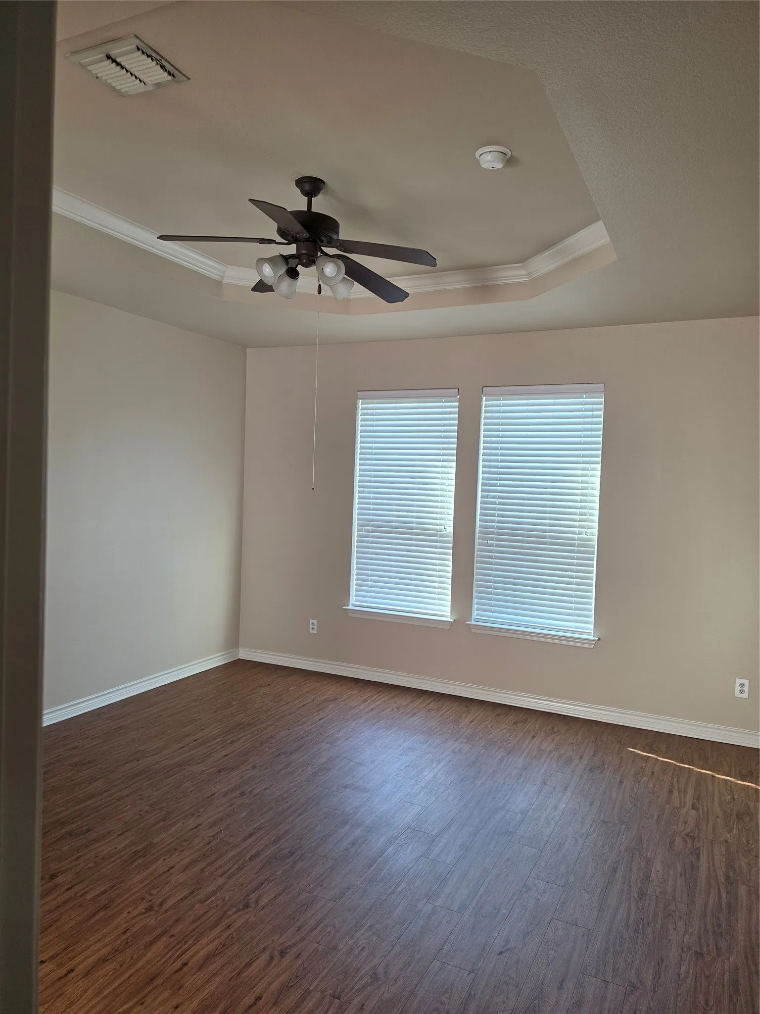 Single Family Residence For Sale in Dallas County , 1743 Summerwood Lane, Cedar Hill, Texas 75104, 4 Bedroom, 2 Bathroom, 2 Garage spaces, 2,463 Sqft, built in 2006, mls#21332702, Real Estate Agent in Cedar Hill, Homes For Sale in Dallas county, Homes For Sale in Cedar Hill, Realtor in Cedar Hill Texas, Real Estate Brokerage Independent Realty Texas, Luminita Cordes Realtor