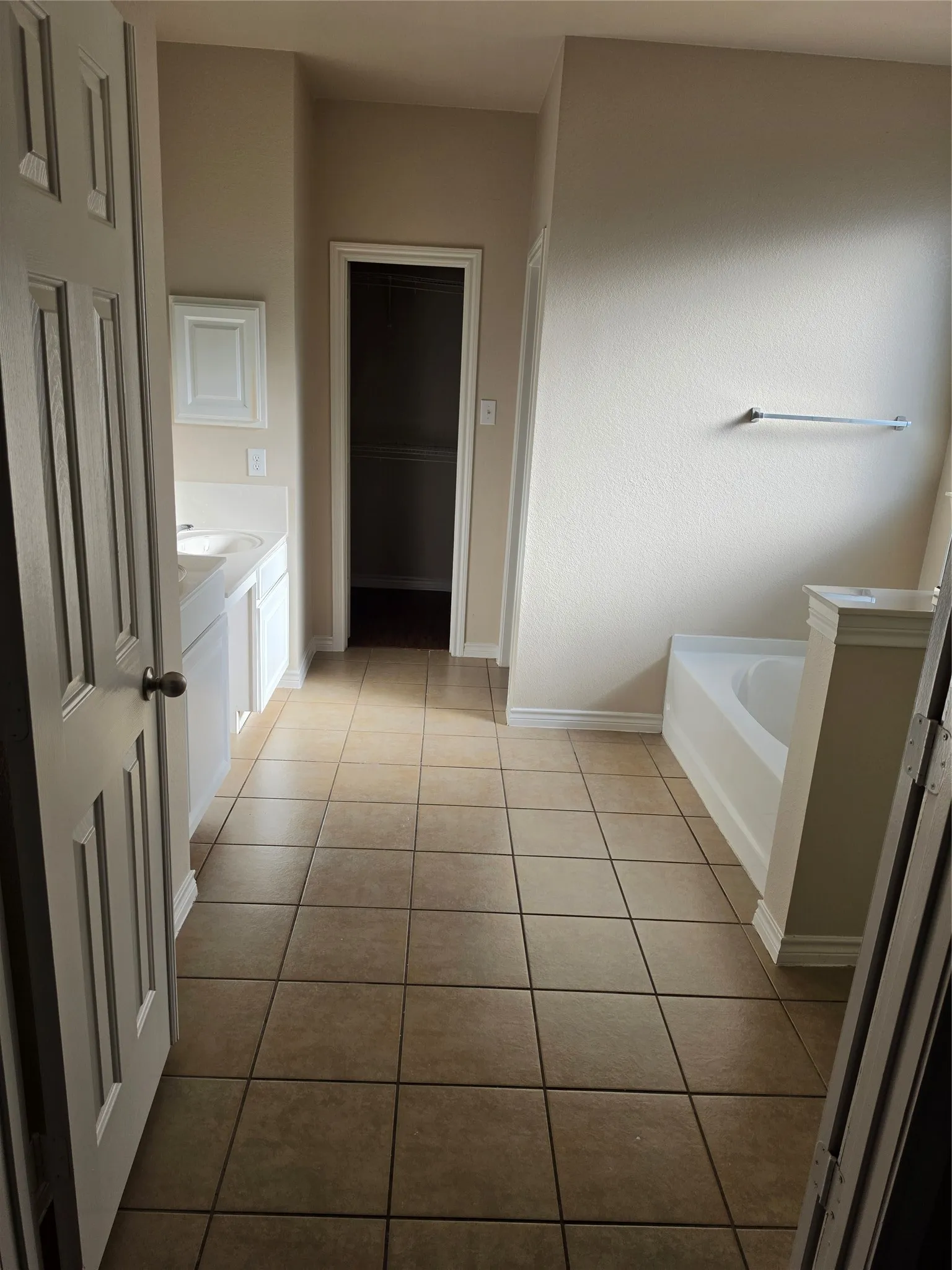 Single Family Residence For Sale in Dallas County , 1743 Summerwood Lane, Cedar Hill, Texas 75104, 4 Bedroom, 2 Bathroom, 2 Garage spaces, 2,463 Sqft, built in 2006, mls#21332702, Real Estate Agent in Cedar Hill, Homes For Sale in Dallas county, Homes For Sale in Cedar Hill, Realtor in Cedar Hill Texas, Real Estate Brokerage Independent Realty Texas, Luminita Cordes Realtor