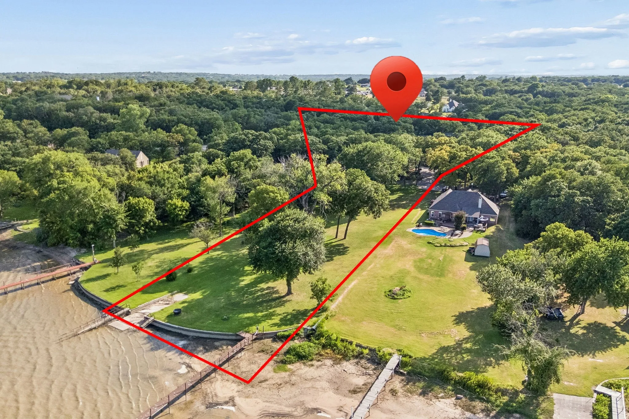 Single Family Residence For Sale in Wise County , 9 N Eagle Point A, Azle, Texas 76020, 6 Bedroom, 5 Bathroom, 5 Garage spaces, 4,701 Sqft, built in 2006, mls#21330698, Real Estate Agent in Azle, Homes For Sale in Wise county, Homes For Sale in Azle, Realtor in Azle Texas, Real Estate Brokerage Independent Realty Texas, Luminita Cordes Realtor