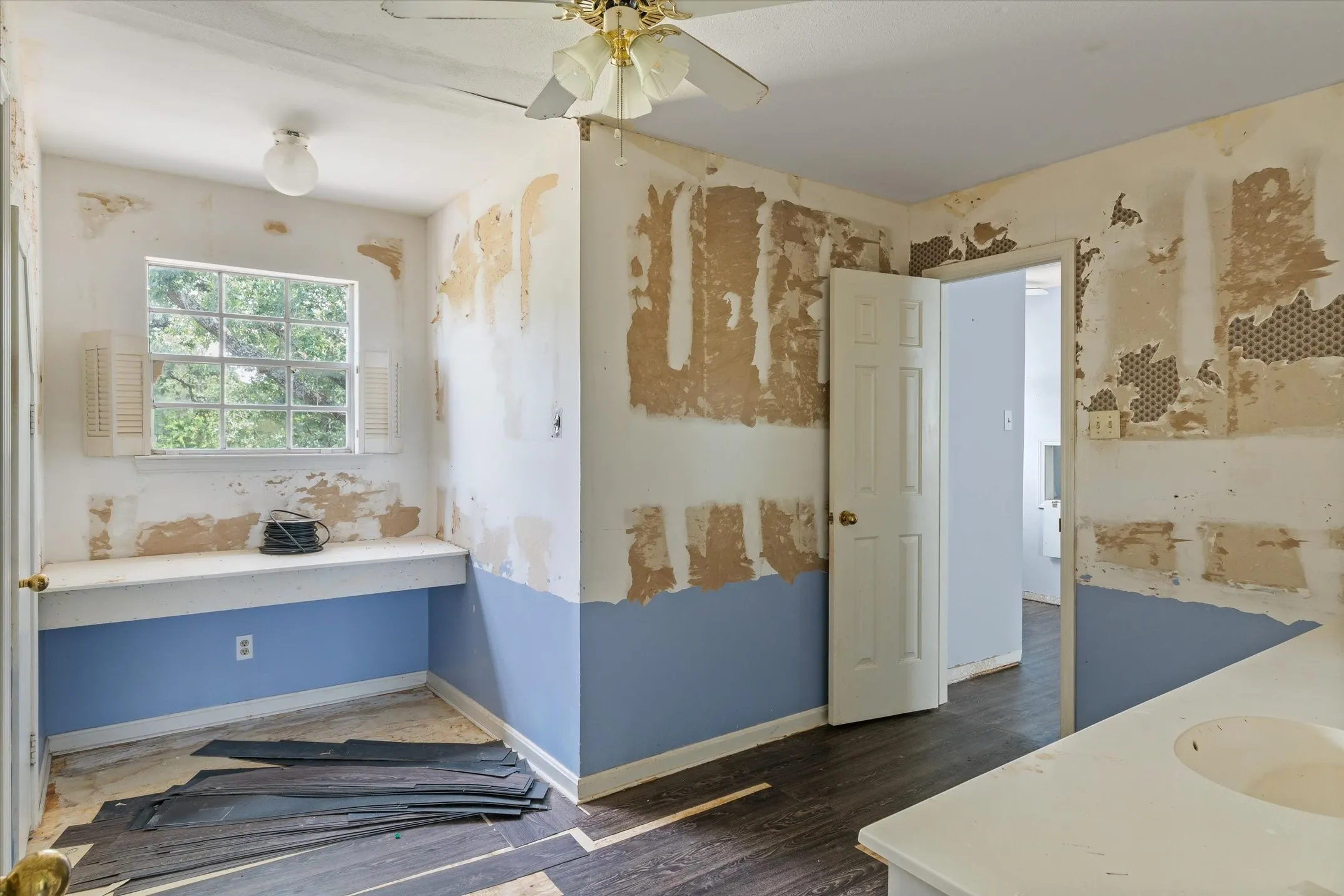 Single Family Residence For Sale in Van Zandt County , 1803 State Highway 198, Canton, Texas 75103, 3 Bedroom, 3 Bathroom, 2 Garage spaces, 2,778 Sqft, built in 1985, mls#21332945, Real Estate Agent in Canton, Homes For Sale in Van Zandt county, Homes For Sale in Canton, Realtor in Canton Texas, Real Estate Brokerage Independent Realty Texas, Luminita Cordes Realtor