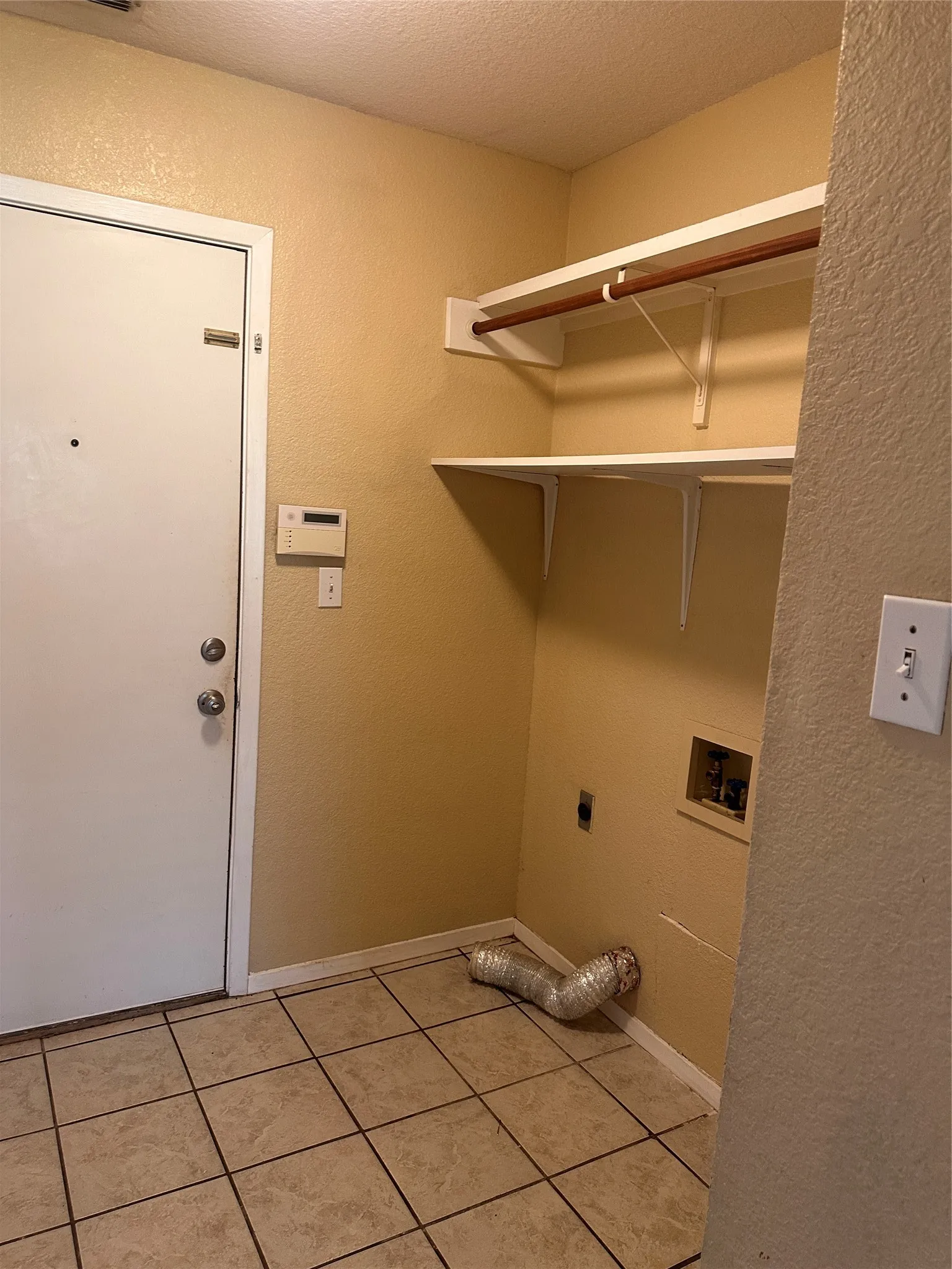 Single Family Residence For Rent in Taylor County , 3834 Purdue Lane, Abilene, Texas 79602, 3 Bedroom, 2 Bathroom, 2 Garage spaces, 1,232 Sqft, built in 1995, mls#21332960, Real Estate Agent in Abilene, Homes For Rent in Taylor county, Homes For Rent in Abilene, Realtor in Abilene Texas, Real Estate Brokerage Independent Realty Texas, Luminita Cordes Realtor