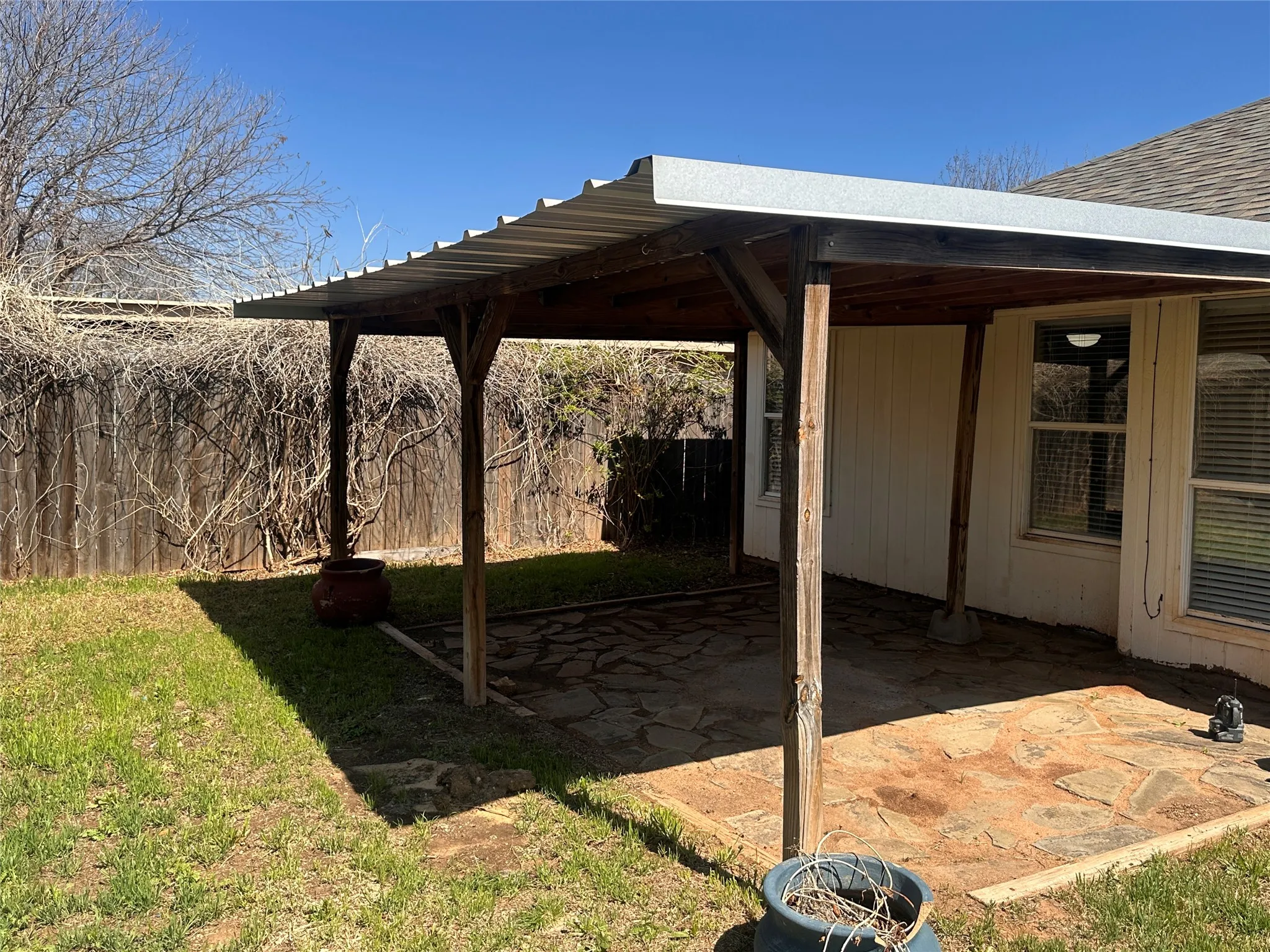 Single Family Residence For Rent in Taylor County , 3834 Purdue Lane, Abilene, Texas 79602, 3 Bedroom, 2 Bathroom, 2 Garage spaces, 1,232 Sqft, built in 1995, mls#21332960, Real Estate Agent in Abilene, Homes For Rent in Taylor county, Homes For Rent in Abilene, Realtor in Abilene Texas, Real Estate Brokerage Independent Realty Texas, Luminita Cordes Realtor