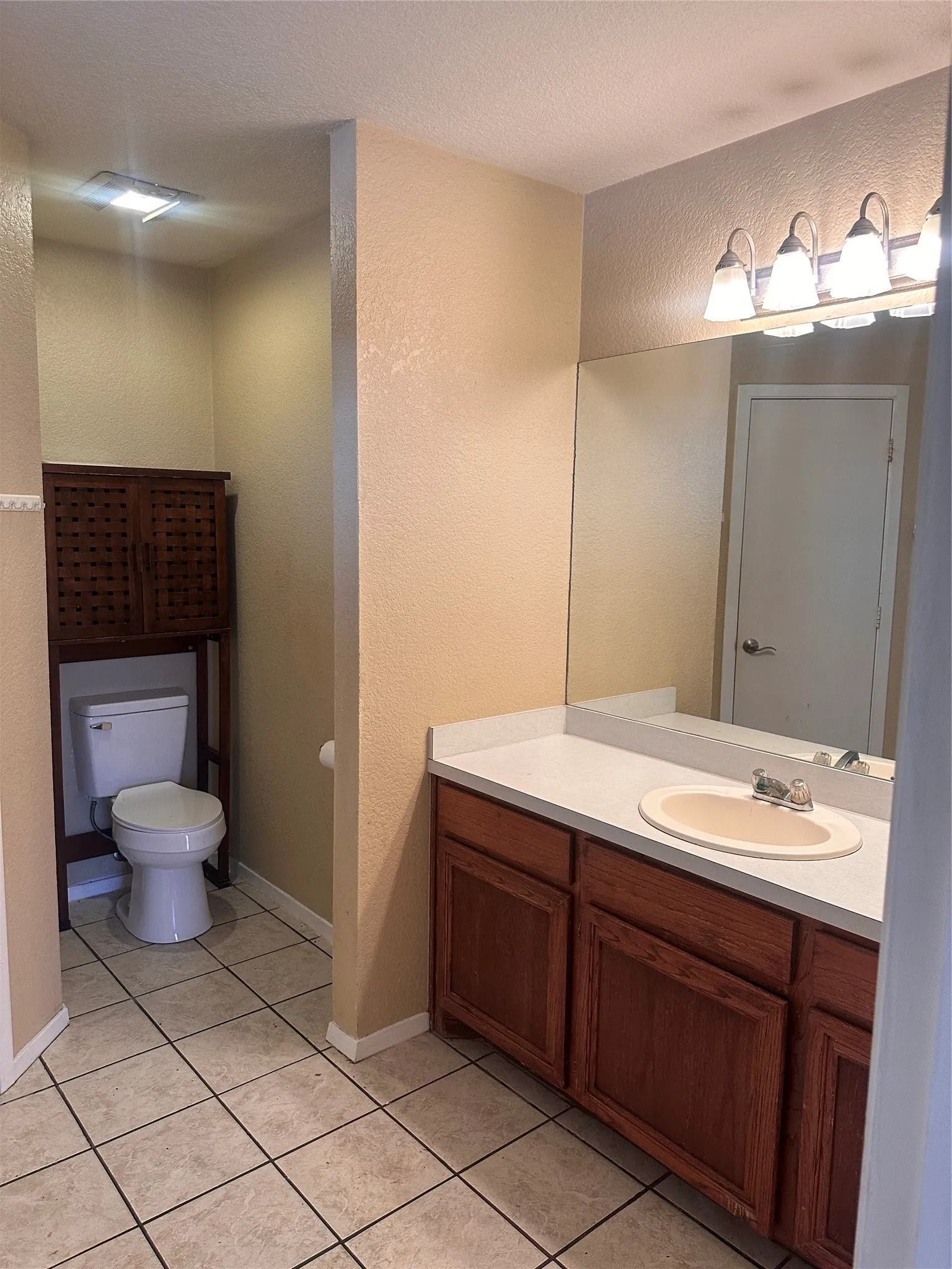 Single Family Residence For Rent in Taylor County , 3834 Purdue Lane, Abilene, Texas 79602, 3 Bedroom, 2 Bathroom, 2 Garage spaces, 1,232 Sqft, built in 1995, mls#21332960, Real Estate Agent in Abilene, Homes For Rent in Taylor county, Homes For Rent in Abilene, Realtor in Abilene Texas, Real Estate Brokerage Independent Realty Texas, Luminita Cordes Realtor