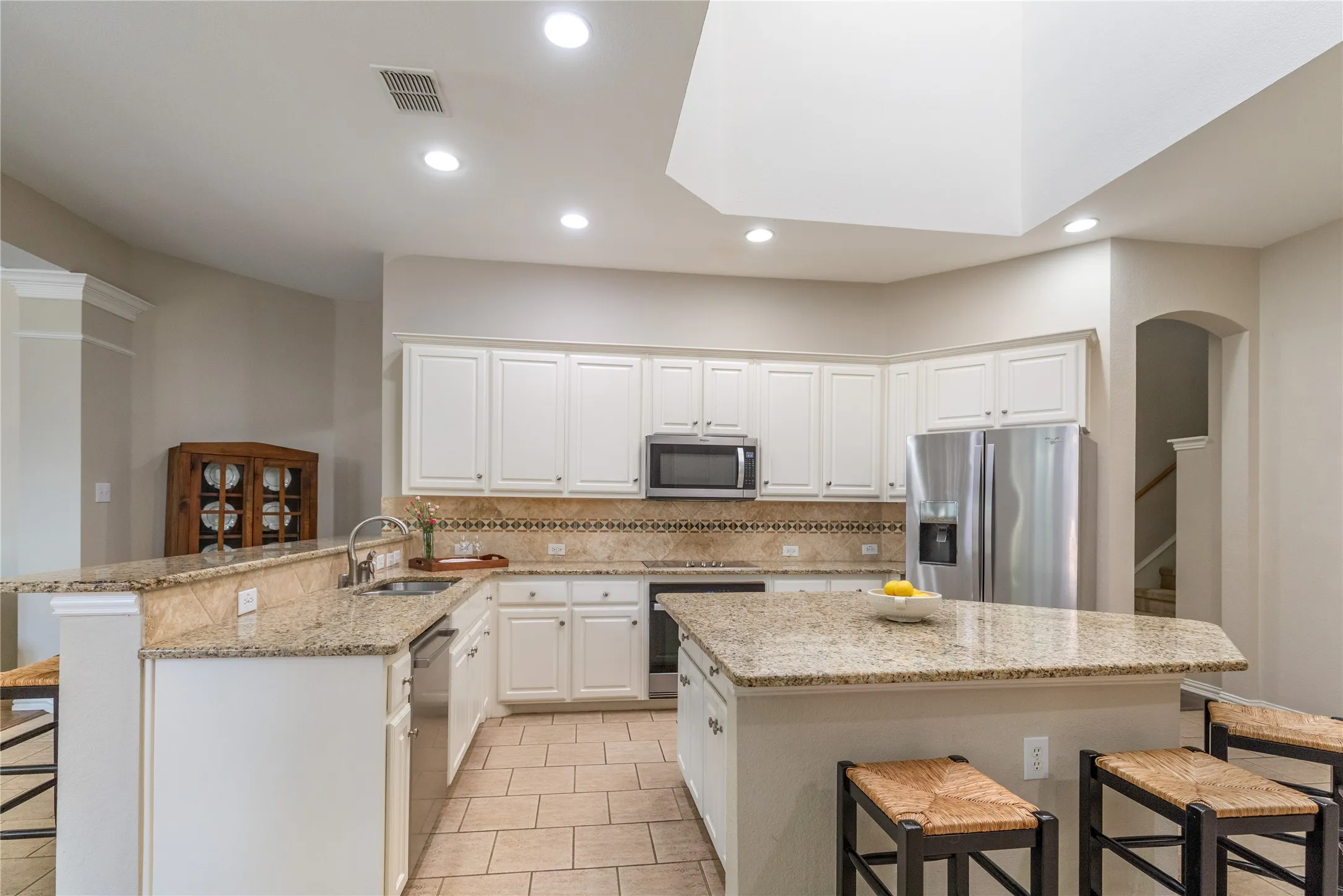 Single Family Residence For Sale in Collin County , 1001 Willowgate Drive, Prosper, Texas 75078, 5 Bedroom, 5 Bathroom, 3 Garage spaces, 3,812 Sqft, built in 2002, mls#21329615, Real Estate Agent in Prosper, Homes For Sale in Collin county, Homes For Sale in Prosper, Realtor in Prosper Texas, Real Estate Brokerage Independent Realty Texas, Luminita Cordes Realtor