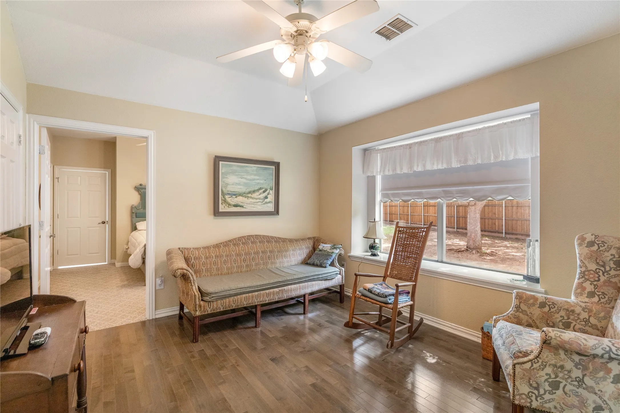 Single Family Residence For Sale in Collin County , 1001 Willowgate Drive, Prosper, Texas 75078, 5 Bedroom, 5 Bathroom, 3 Garage spaces, 3,812 Sqft, built in 2002, mls#21329615, Real Estate Agent in Prosper, Homes For Sale in Collin county, Homes For Sale in Prosper, Realtor in Prosper Texas, Real Estate Brokerage Independent Realty Texas, Luminita Cordes Realtor