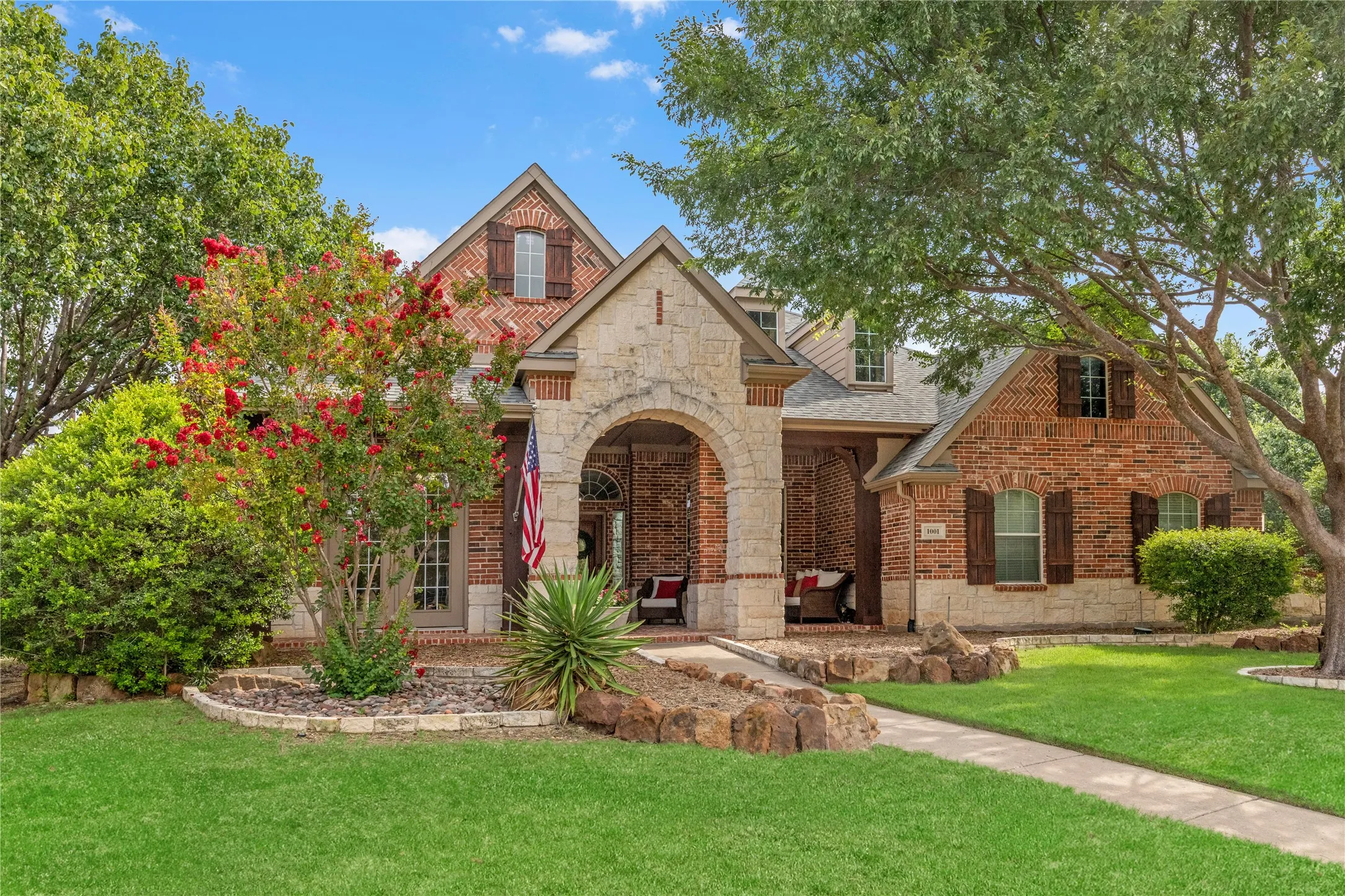 Single Family Residence For Sale in Collin County , 1001 Willowgate Drive, Prosper, Texas 75078, 5 Bedroom, 5 Bathroom, 3 Garage spaces, 3,812 Sqft, built in 2002, mls#21329615, Real Estate Agent in Prosper, Homes For Sale in Collin county, Homes For Sale in Prosper, Realtor in Prosper Texas, Real Estate Brokerage Independent Realty Texas, Luminita Cordes Realtor