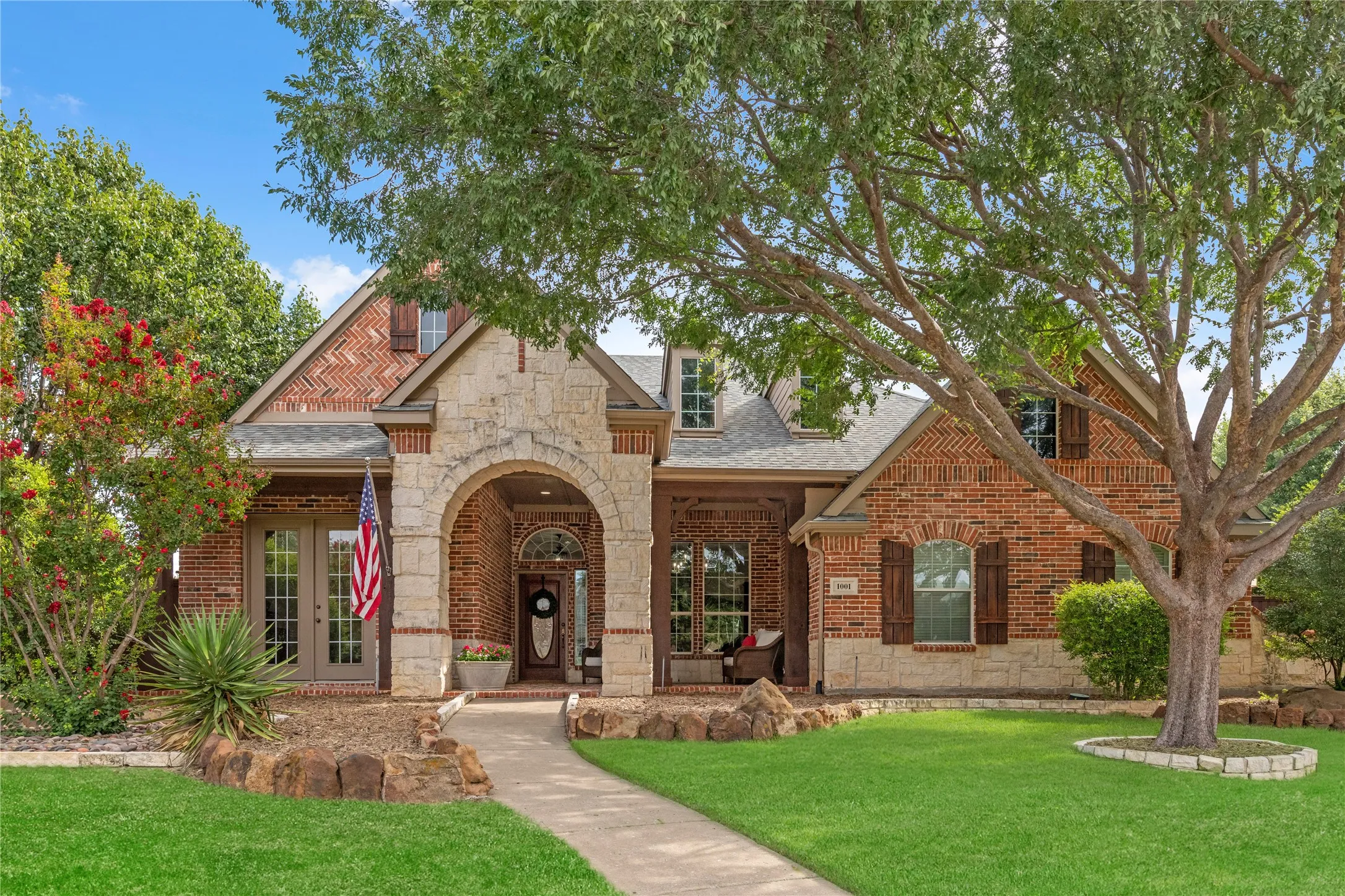 Single Family Residence For Sale in Collin County , 1001 Willowgate Drive, Prosper, Texas 75078, 5 Bedroom, 5 Bathroom, 3 Garage spaces, 3,812 Sqft, built in 2002, mls#21329615, Real Estate Agent in Prosper, Homes For Sale in Collin county, Homes For Sale in Prosper, Realtor in Prosper Texas, Real Estate Brokerage Independent Realty Texas, Luminita Cordes Realtor