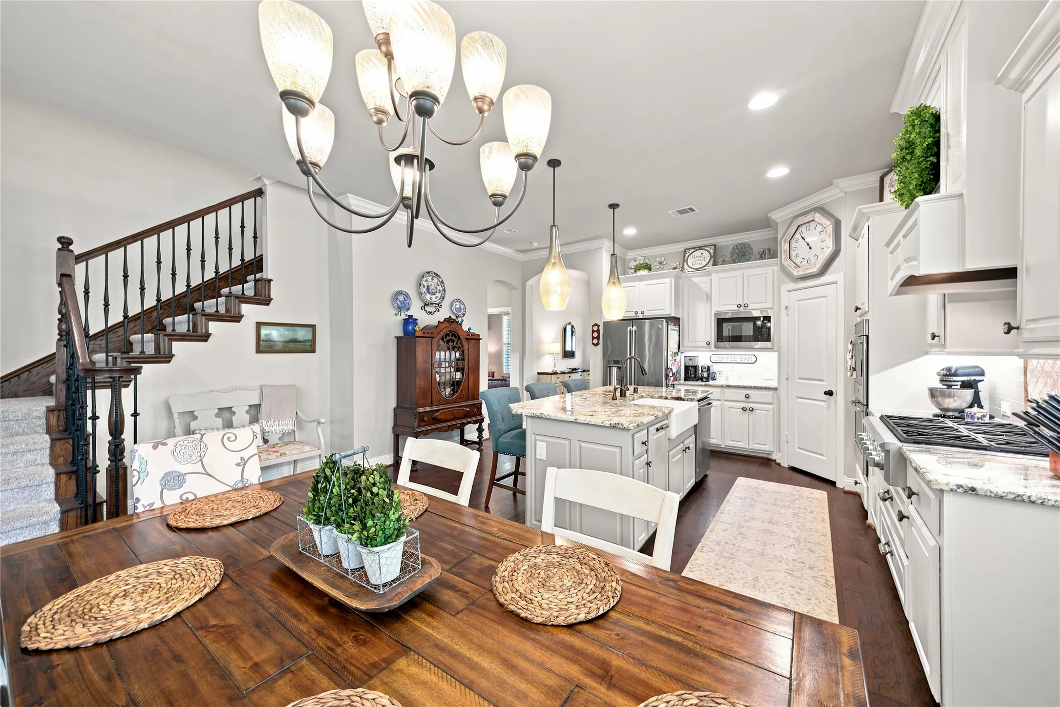 Single Family Residence For Sale in Collin County , 2704 Tremont Boulevard, Mc Kinney, Texas 75071, 4 Bedroom, 3 Bathroom, 2 Garage spaces, 2,729 Sqft, built in 2018, mls#21332962, Real Estate Agent in Mc Kinney, Homes For Sale in Collin county, Homes For Sale in Mc Kinney, Realtor in Mc Kinney Texas, Real Estate Brokerage Independent Realty Texas, Luminita Cordes Realtor