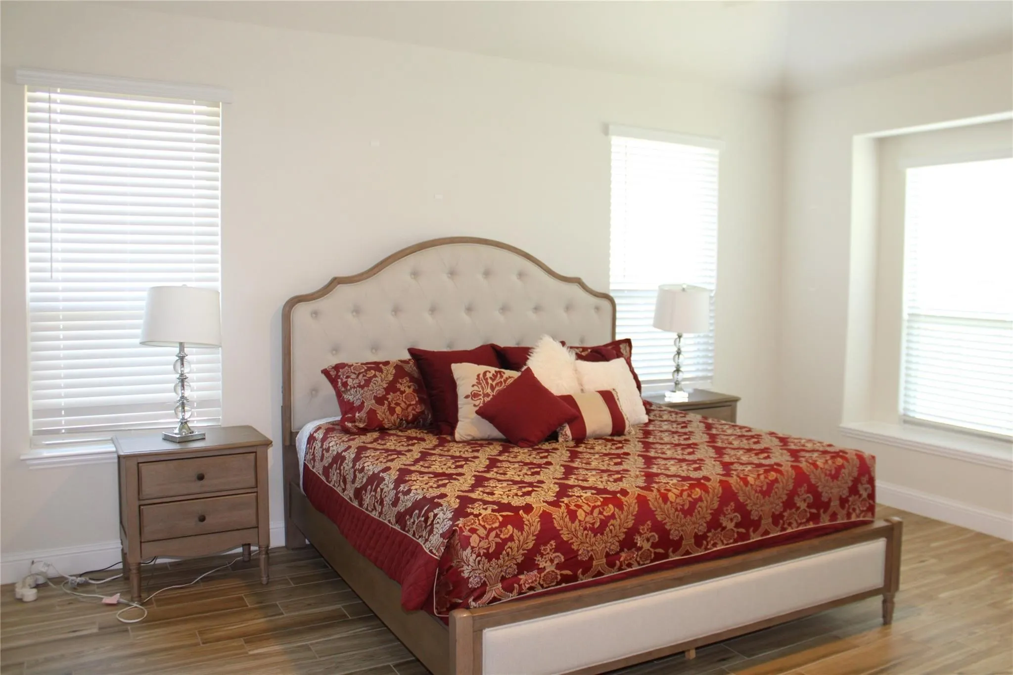 Single Family Residence For Rent in Kaufman County , 1908 Midhurst Drive, Forney, Texas 75126, 4 Bedroom, 4 Bathroom, 3 Garage spaces, 3,429 Sqft, built in 2023, mls#21332970, Real Estate Agent in Forney, Homes For Rent in Kaufman county, Homes For Rent in Forney, Realtor in Forney Texas, Real Estate Brokerage Independent Realty Texas, Luminita Cordes Realtor