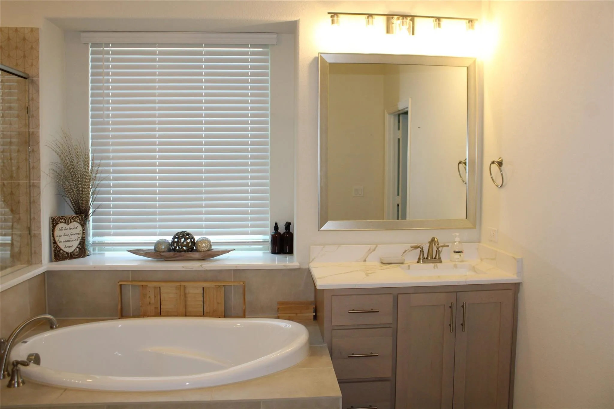 Single Family Residence For Rent in Kaufman County , 1908 Midhurst Drive, Forney, Texas 75126, 4 Bedroom, 4 Bathroom, 3 Garage spaces, 3,429 Sqft, built in 2023, mls#21332970, Real Estate Agent in Forney, Homes For Rent in Kaufman county, Homes For Rent in Forney, Realtor in Forney Texas, Real Estate Brokerage Independent Realty Texas, Luminita Cordes Realtor