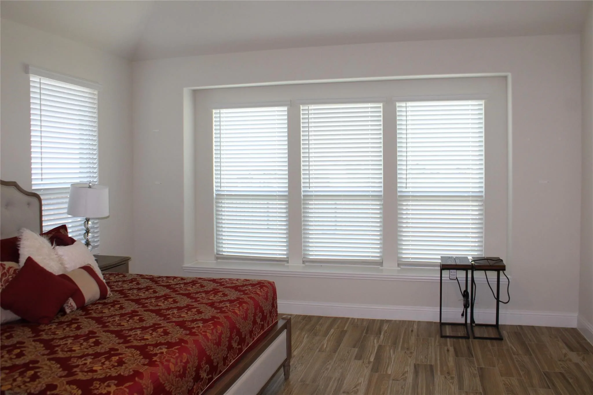 Single Family Residence For Rent in Kaufman County , 1908 Midhurst Drive, Forney, Texas 75126, 4 Bedroom, 4 Bathroom, 3 Garage spaces, 3,429 Sqft, built in 2023, mls#21332970, Real Estate Agent in Forney, Homes For Rent in Kaufman county, Homes For Rent in Forney, Realtor in Forney Texas, Real Estate Brokerage Independent Realty Texas, Luminita Cordes Realtor
