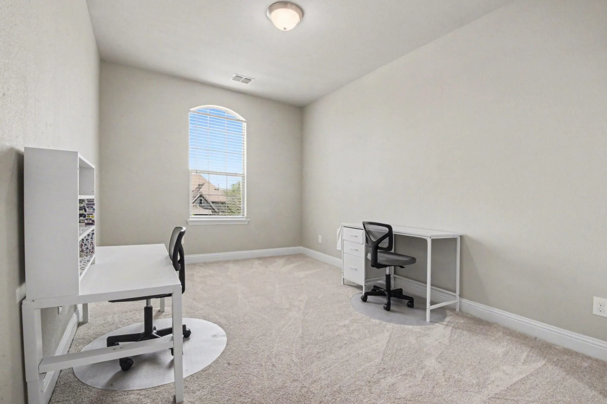 Single Family Residence For Rent in Rockwall County , 3323 Royal Ridge Drive, Rockwall, Texas 75087, 5 Bedroom, 5 Bathroom, 3 Garage spaces, 3,616 Sqft, built in 2018, mls#21332938, Real Estate Agent in Rockwall, Homes For Rent in Rockwall county, Homes For Rent in Rockwall, Realtor in Rockwall Texas, Real Estate Brokerage Independent Realty Texas, Luminita Cordes Realtor