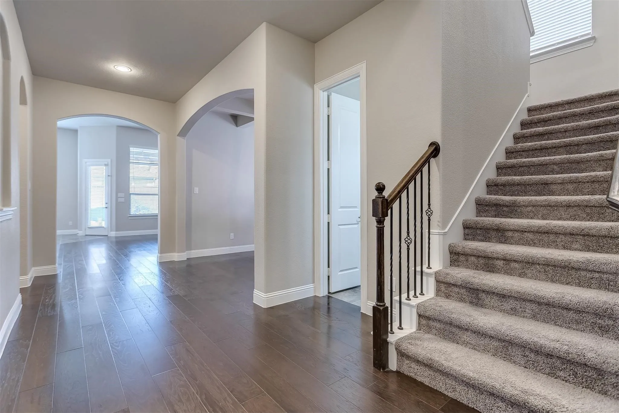 Single Family Residence For Rent in Rockwall County , 3323 Royal Ridge Drive, Rockwall, Texas 75087, 5 Bedroom, 5 Bathroom, 3 Garage spaces, 3,616 Sqft, built in 2018, mls#21332938, Real Estate Agent in Rockwall, Homes For Rent in Rockwall county, Homes For Rent in Rockwall, Realtor in Rockwall Texas, Real Estate Brokerage Independent Realty Texas, Luminita Cordes Realtor