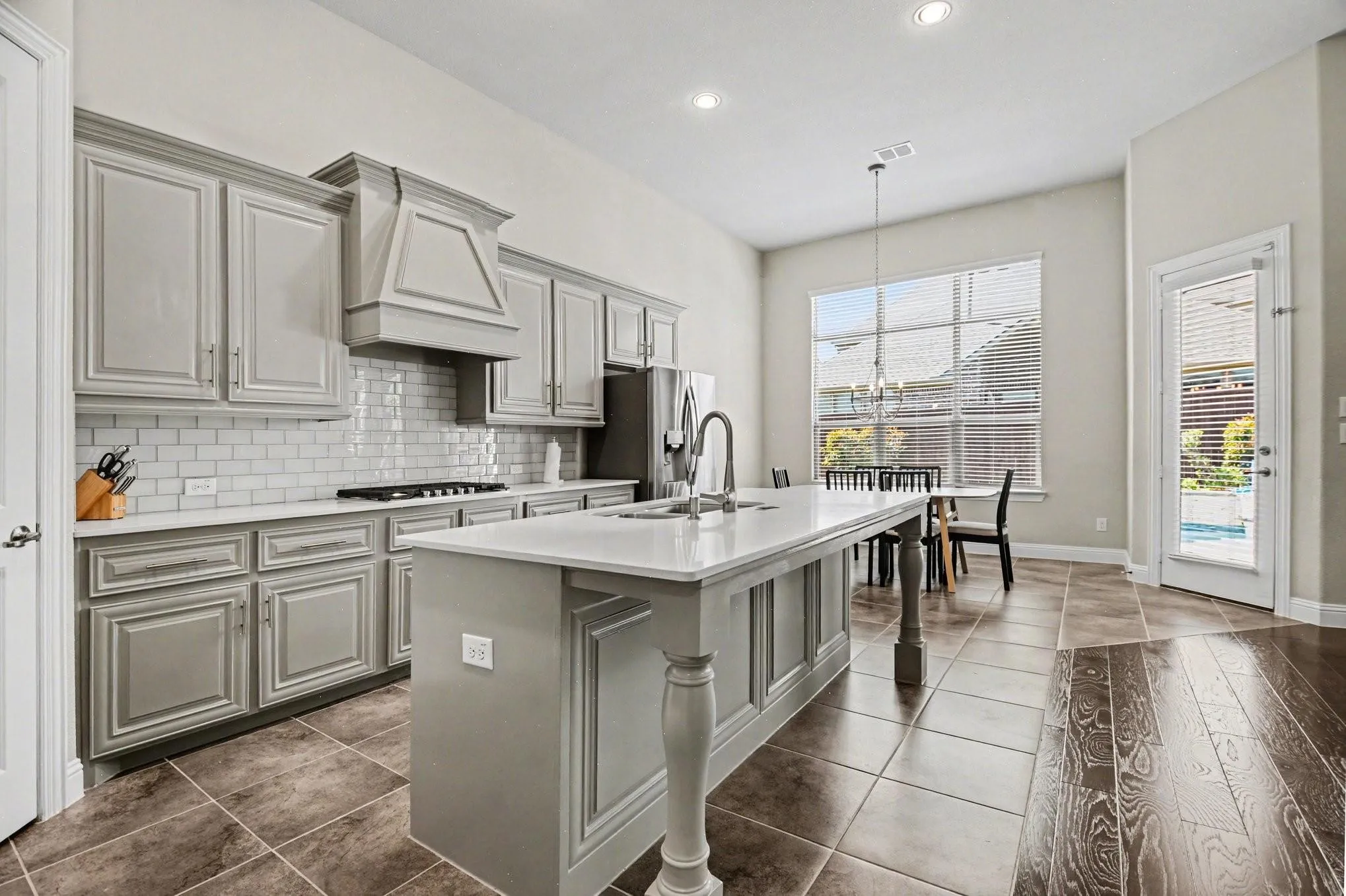 Single Family Residence For Rent in Rockwall County , 3323 Royal Ridge Drive, Rockwall, Texas 75087, 5 Bedroom, 5 Bathroom, 3 Garage spaces, 3,616 Sqft, built in 2018, mls#21332938, Real Estate Agent in Rockwall, Homes For Rent in Rockwall county, Homes For Rent in Rockwall, Realtor in Rockwall Texas, Real Estate Brokerage Independent Realty Texas, Luminita Cordes Realtor