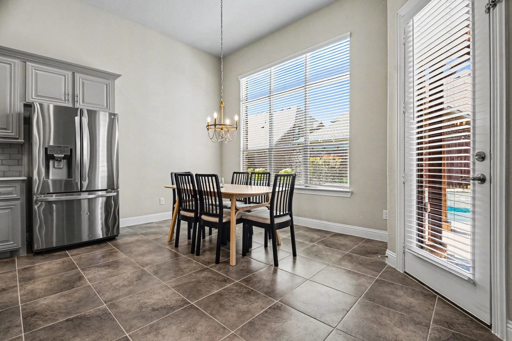 Single Family Residence For Rent in Rockwall County , 3323 Royal Ridge Drive, Rockwall, Texas 75087, 5 Bedroom, 5 Bathroom, 3 Garage spaces, 3,616 Sqft, built in 2018, mls#21332938, Real Estate Agent in Rockwall, Homes For Rent in Rockwall county, Homes For Rent in Rockwall, Realtor in Rockwall Texas, Real Estate Brokerage Independent Realty Texas, Luminita Cordes Realtor