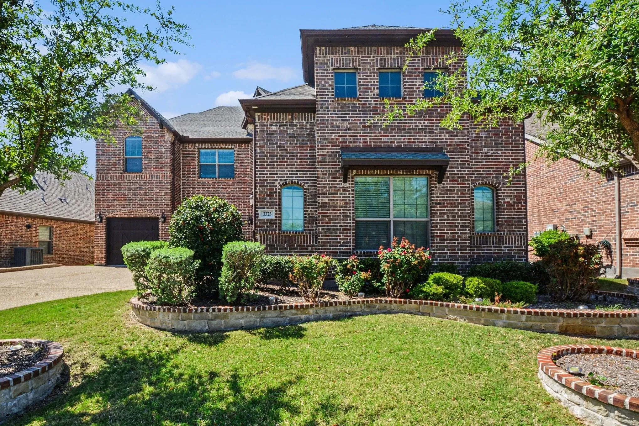 Single Family Residence For Rent in Rockwall County , 3323 Royal Ridge Drive, Rockwall, Texas 75087, 5 Bedroom, 5 Bathroom, 3 Garage spaces, 3,616 Sqft, built in 2018, mls#21332938, Real Estate Agent in Rockwall, Homes For Rent in Rockwall county, Homes For Rent in Rockwall, Realtor in Rockwall Texas, Real Estate Brokerage Independent Realty Texas, Luminita Cordes Realtor