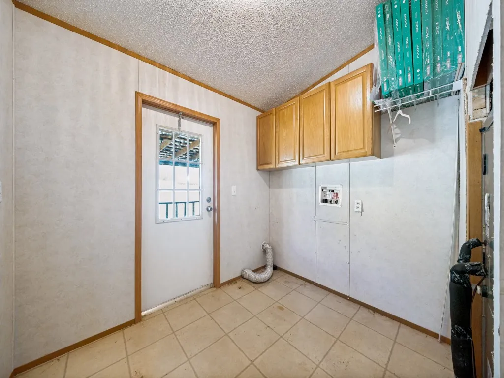 Farm For Sale in San Saba County , 2356 CR 211, Richland Springs, Texas 76877, 3 Bedroom, 2 Bathroom, Garage spaces, 1,792 Sqft, built in 2008, mls#21330616, Real Estate Agent in Richland Springs, Homes For Sale in San Saba county, Homes For Sale in Richland Springs, Realtor in Richland Springs Texas, Real Estate Brokerage Independent Realty Texas, Luminita Cordes Realtor