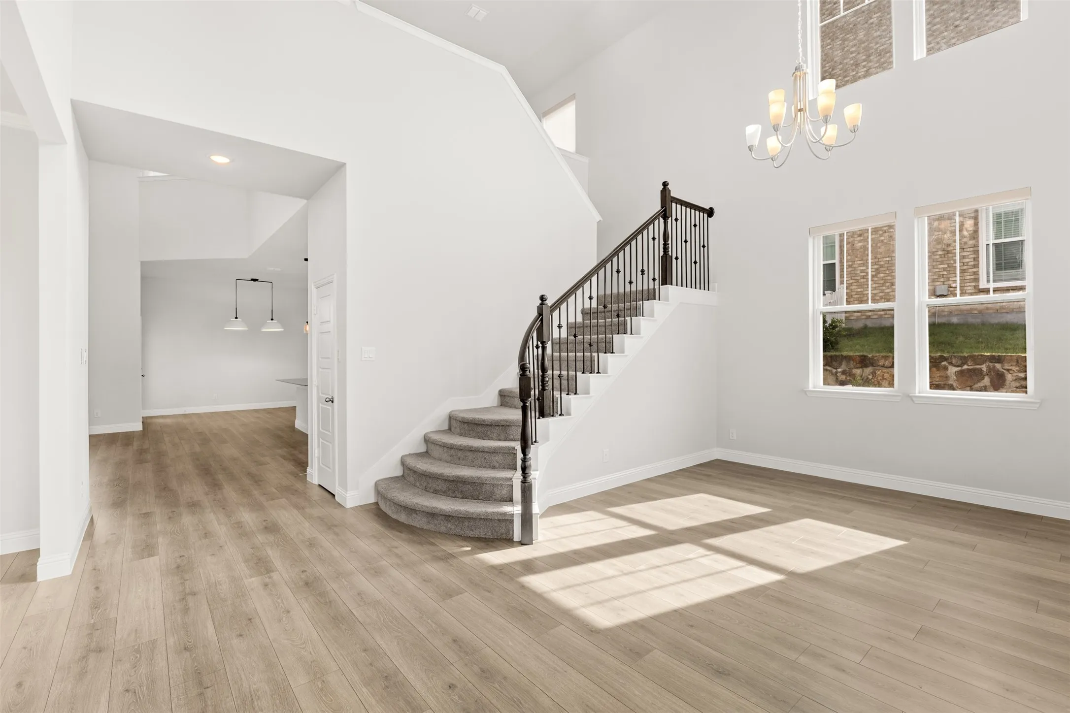 Single Family Residence For Sale in Dallas County , 6908 Truth Drive, Dallas, Texas 75236, 3 Bedroom, 4 Bathroom, 2 Garage spaces, 3,375 Sqft, built in 2022, mls#21330287, Real Estate Agent in Dallas, Homes For Sale in Dallas county, Homes For Sale in Dallas, Realtor in Dallas Texas, Real Estate Brokerage Independent Realty Texas, Luminita Cordes Realtor