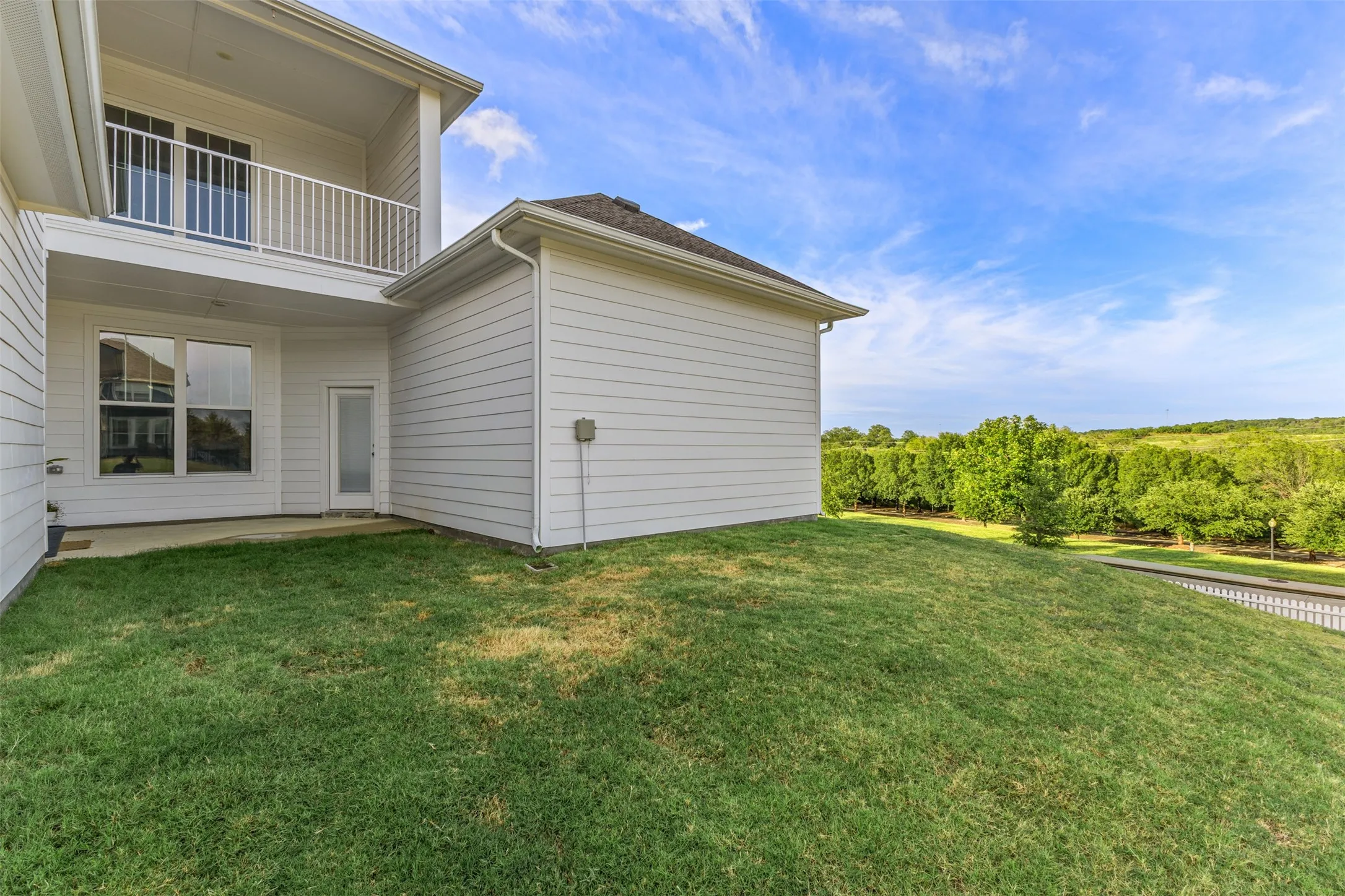 Single Family Residence For Sale in Dallas County , 6908 Truth Drive, Dallas, Texas 75236, 3 Bedroom, 4 Bathroom, 2 Garage spaces, 3,375 Sqft, built in 2022, mls#21330287, Real Estate Agent in Dallas, Homes For Sale in Dallas county, Homes For Sale in Dallas, Realtor in Dallas Texas, Real Estate Brokerage Independent Realty Texas, Luminita Cordes Realtor