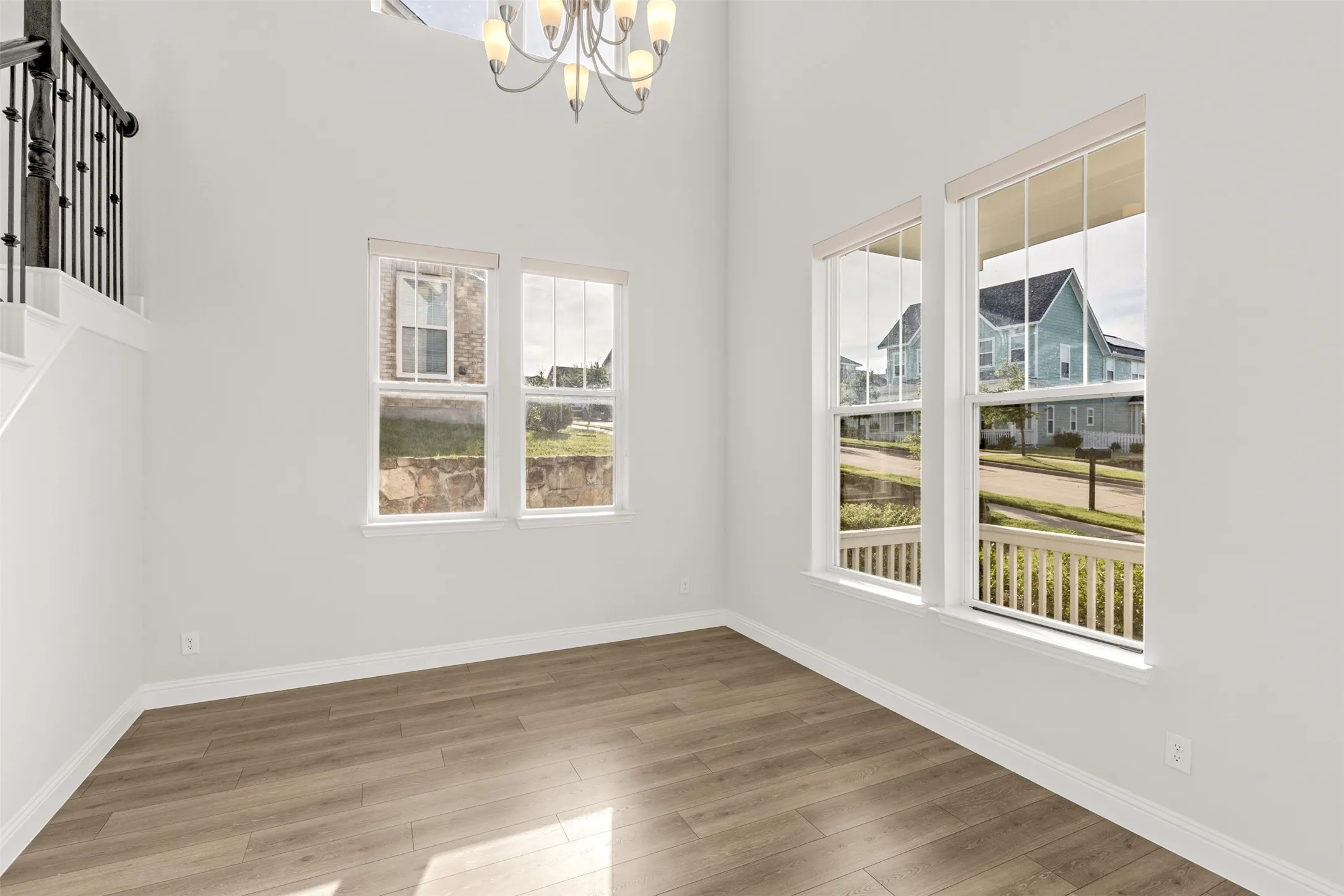 Single Family Residence For Sale in Dallas County , 6908 Truth Drive, Dallas, Texas 75236, 3 Bedroom, 4 Bathroom, 2 Garage spaces, 3,375 Sqft, built in 2022, mls#21330287, Real Estate Agent in Dallas, Homes For Sale in Dallas county, Homes For Sale in Dallas, Realtor in Dallas Texas, Real Estate Brokerage Independent Realty Texas, Luminita Cordes Realtor