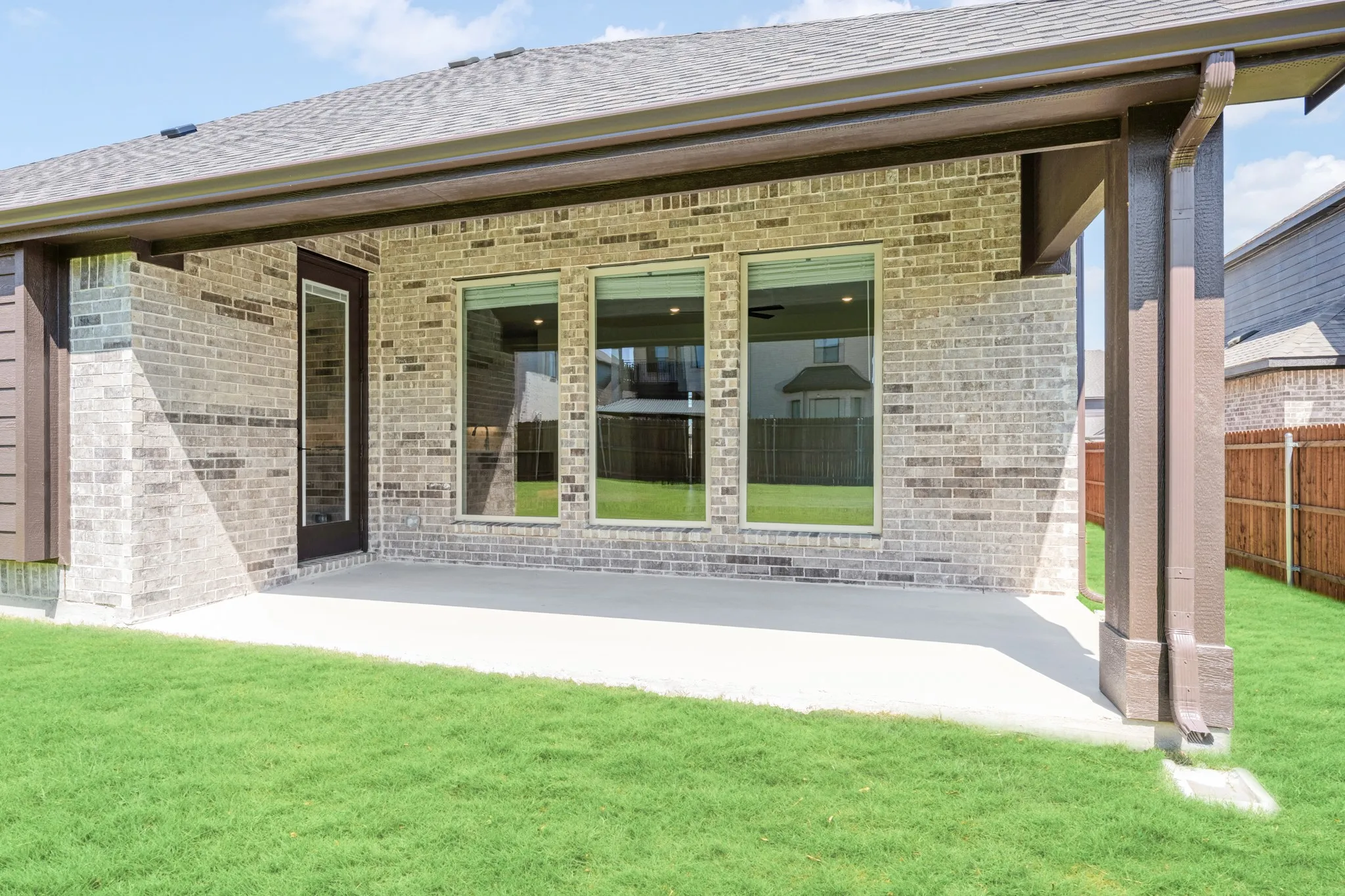 Single Family Residence For Sale in Denton County , 1025 Emerald Trace Drive, Justin, Texas 76247, 3 Bedroom, 3 Bathroom, 3 Garage spaces, 2,519 Sqft, built in 2026, mls#21332071, Real Estate Agent in Justin, Homes For Sale in Denton county, Homes For Sale in Justin, Realtor in Justin Texas, Real Estate Brokerage Independent Realty Texas, Luminita Cordes Realtor