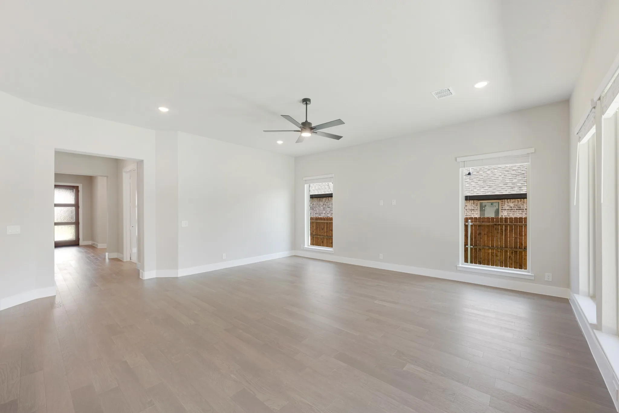 Single Family Residence For Sale in Denton County , 1025 Emerald Trace Drive, Justin, Texas 76247, 3 Bedroom, 3 Bathroom, 3 Garage spaces, 2,519 Sqft, built in 2026, mls#21332071, Real Estate Agent in Justin, Homes For Sale in Denton county, Homes For Sale in Justin, Realtor in Justin Texas, Real Estate Brokerage Independent Realty Texas, Luminita Cordes Realtor