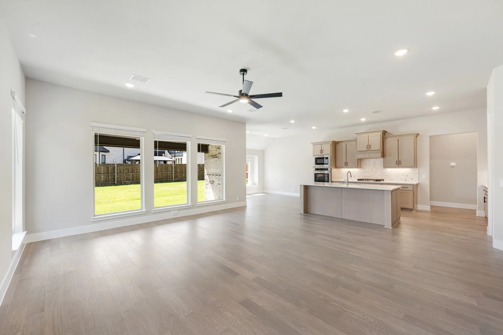 Single Family Residence For Sale in Denton County , 1025 Emerald Trace Drive, Justin, Texas 76247, 3 Bedroom, 3 Bathroom, 3 Garage spaces, 2,519 Sqft, built in 2026, mls#21332071, Real Estate Agent in Justin, Homes For Sale in Denton county, Homes For Sale in Justin, Realtor in Justin Texas, Real Estate Brokerage Independent Realty Texas, Luminita Cordes Realtor