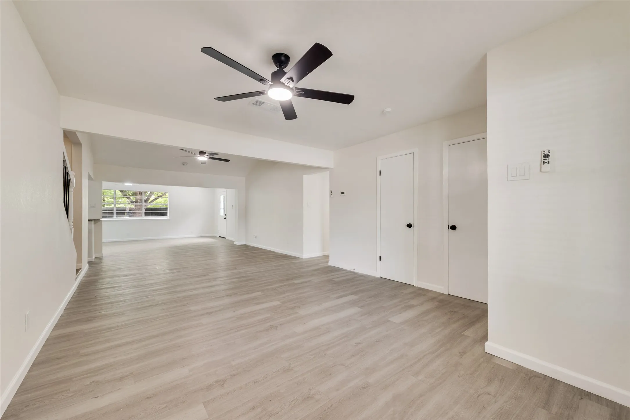 Single Family Residence For Sale in Tarrant County , 3715 Maxwell Court, Arlington, Texas 76015, 4 Bedroom, 3 Bathroom, 2 Garage spaces, 1,650 Sqft, built in 1971, mls#21331907, Real Estate Agent in Arlington, Homes For Sale in Tarrant county, Homes For Sale in Arlington, Realtor in Arlington Texas, Real Estate Brokerage Independent Realty Texas, Luminita Cordes Realtor