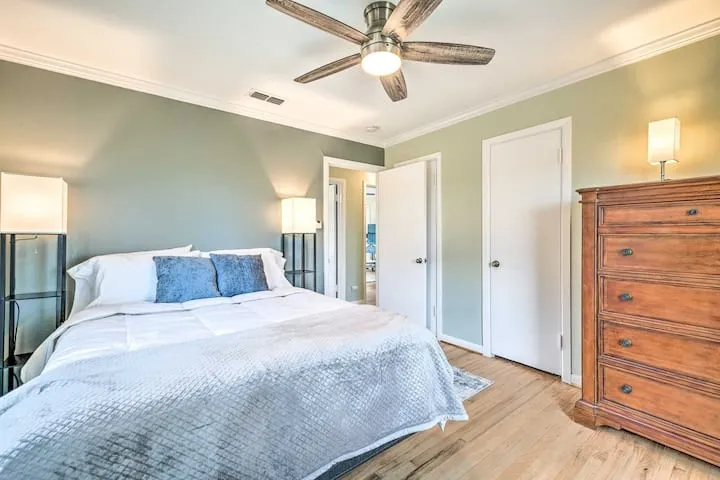 Single Family Residence For Sale in Tarrant County , 601 Circle Drive, Arlington, Texas 76010, 2 Bedroom, 1 Bathroom, 1 Garage spaces, 936 Sqft, built in 1953, mls#21290416, Real Estate Agent in Arlington, Homes For Sale in Tarrant county, Homes For Sale in Arlington, Realtor in Arlington Texas, Real Estate Brokerage Independent Realty Texas, Luminita Cordes Realtor