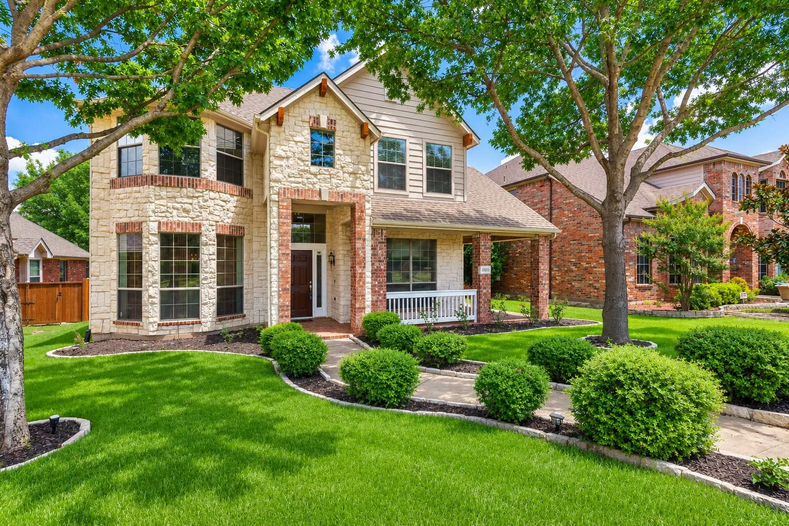 Single Family Residence For Sale in Collin County , 11020 Coralberry Drive, Frisco, Texas 75033, 4 Bedroom, 3 Bathroom, 2 Garage spaces, 3,459 Sqft, built in 2005, mls#21332803, Real Estate Agent in Frisco, Homes For Sale in Collin county, Homes For Sale in Frisco, Realtor in Frisco Texas, Real Estate Brokerage Independent Realty Texas, Luminita Cordes Realtor
