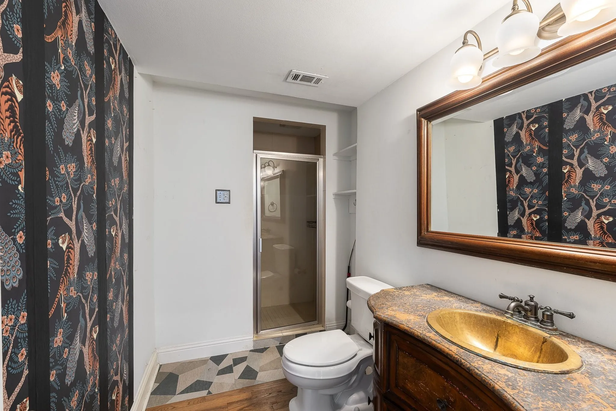 Single Family Residence For Sale in Dallas County , 4524 Mockingbird Lane, University Park, Texas 75205, 4 Bedroom, 3 Bathroom, Garage spaces, 3,013 Sqft, built in 1938, mls#21329445, Real Estate Agent in University Park, Homes For Sale in Dallas county, Homes For Sale in University Park, Realtor in University Park Texas, Real Estate Brokerage Independent Realty Texas, Luminita Cordes Realtor