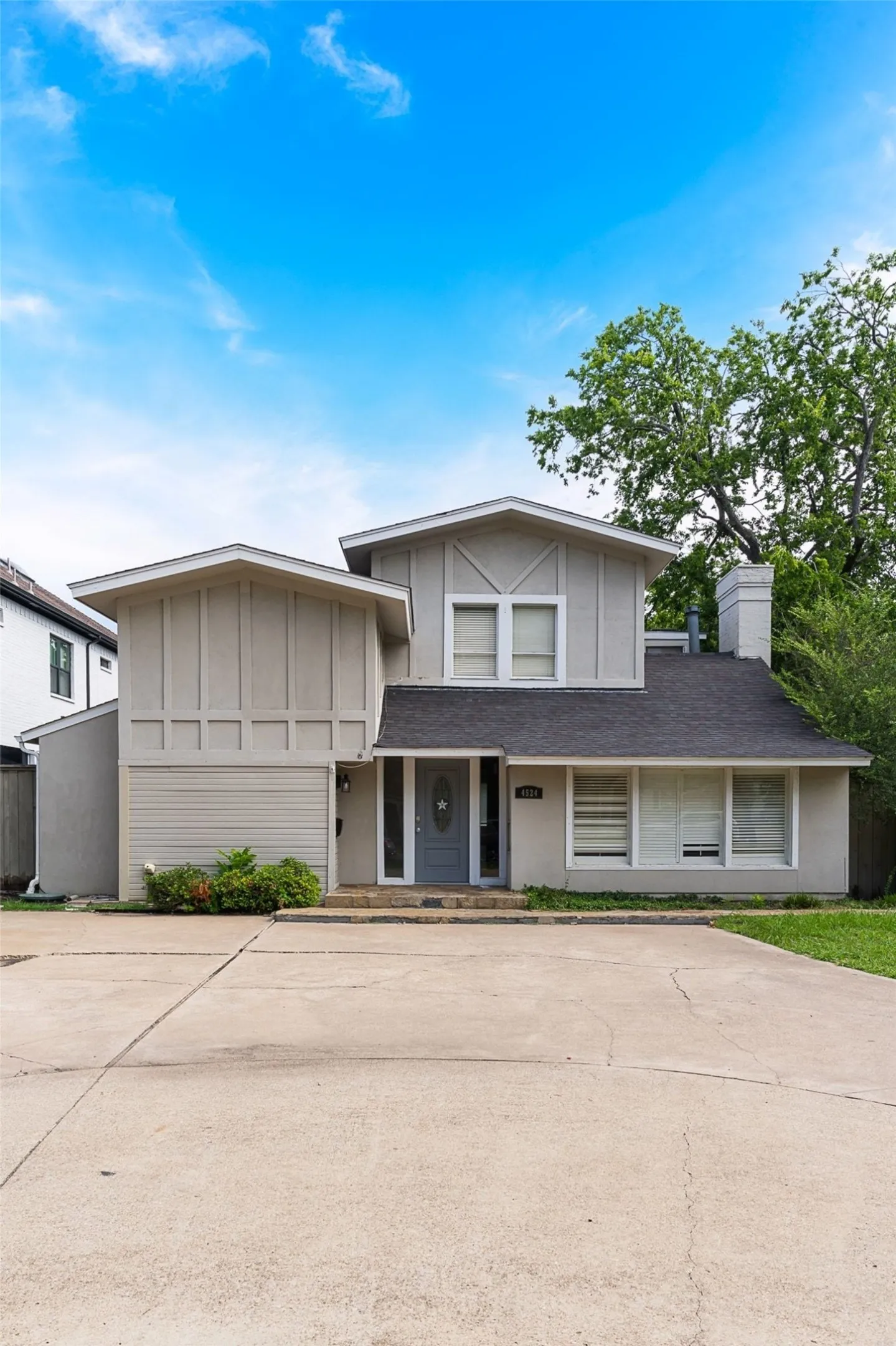 Single Family Residence For Sale in Dallas County , 4524 Mockingbird Lane, University Park, Texas 75205, 4 Bedroom, 3 Bathroom, Garage spaces, 3,013 Sqft, built in 1938, mls#21329445, Real Estate Agent in University Park, Homes For Sale in Dallas county, Homes For Sale in University Park, Realtor in University Park Texas, Real Estate Brokerage Independent Realty Texas, Luminita Cordes Realtor