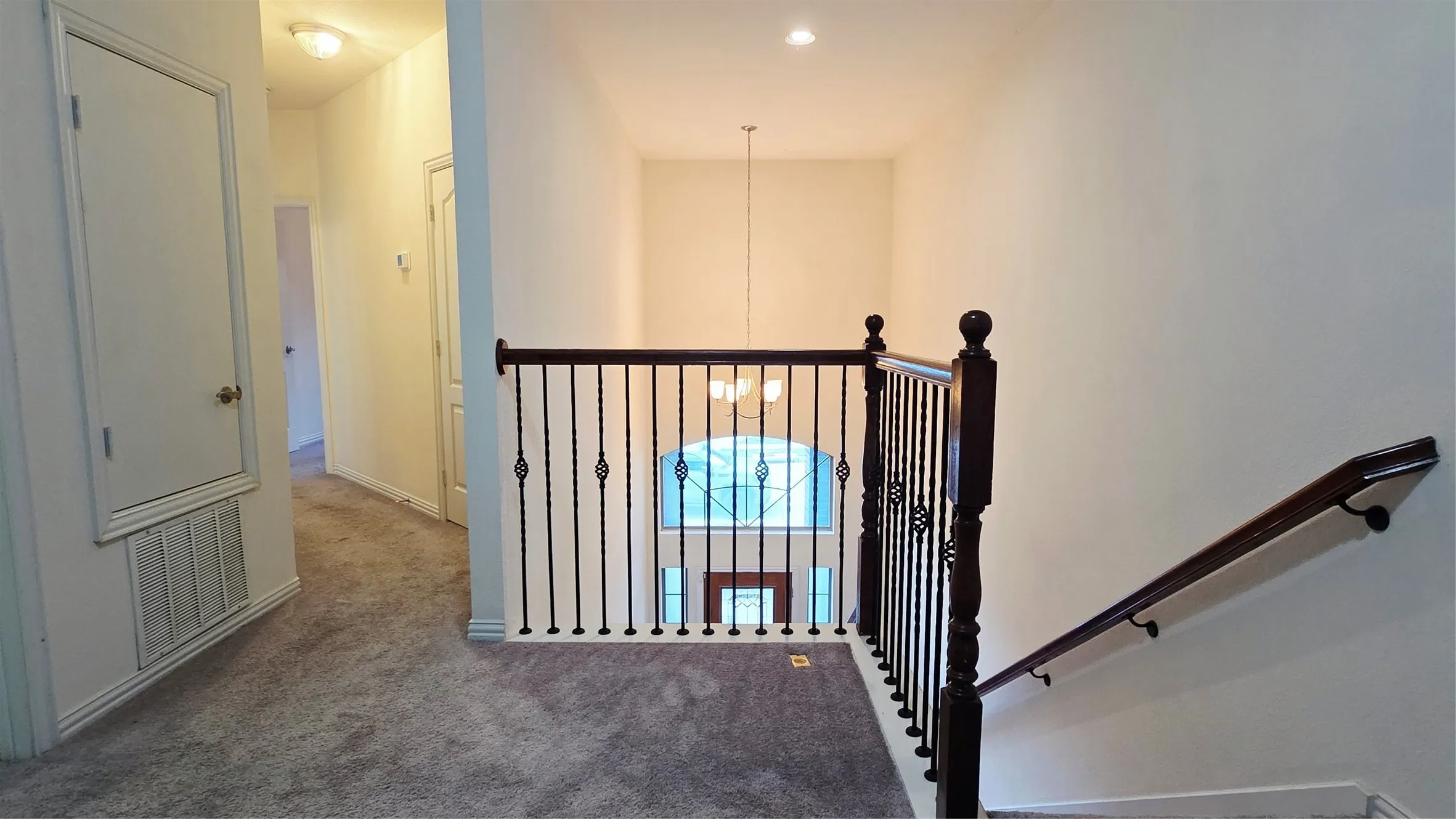 Townhouse For Rent in Dallas County , 3676 Vienna Street, Irving, Texas 75038, 3 Bedroom, 3 Bathroom, 2 Garage spaces, 1,831 Sqft, built in 2008, mls#21332966, Real Estate Agent in Irving, Homes For Rent in Dallas county, Homes For Rent in Irving, Realtor in Irving Texas, Real Estate Brokerage Independent Realty Texas, Luminita Cordes Realtor