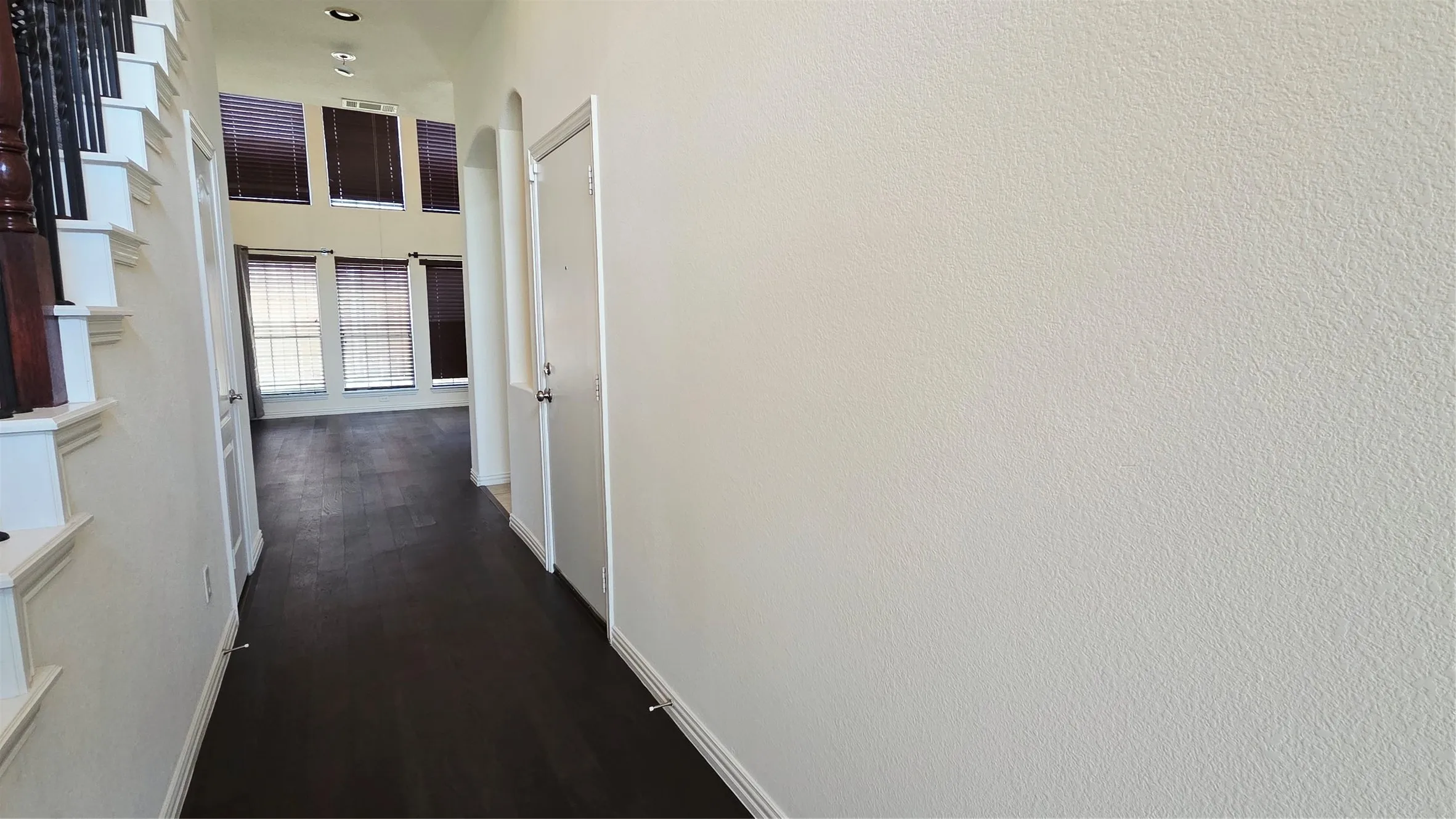 Townhouse For Rent in Dallas County , 3676 Vienna Street, Irving, Texas 75038, 3 Bedroom, 3 Bathroom, 2 Garage spaces, 1,831 Sqft, built in 2008, mls#21332966, Real Estate Agent in Irving, Homes For Rent in Dallas county, Homes For Rent in Irving, Realtor in Irving Texas, Real Estate Brokerage Independent Realty Texas, Luminita Cordes Realtor