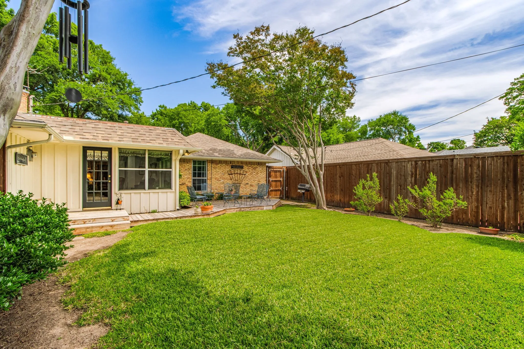 Single Family Residence For Sale in Dallas County , 331 Robin Way, Richardson, Texas 75080, 4 Bedroom, 3 Bathroom, 2 Garage spaces, 2,254 Sqft, built in 1966, mls#21332998, Real Estate Agent in Richardson, Homes For Sale in Dallas county, Homes For Sale in Richardson, Realtor in Richardson Texas, Real Estate Brokerage Independent Realty Texas, Luminita Cordes Realtor